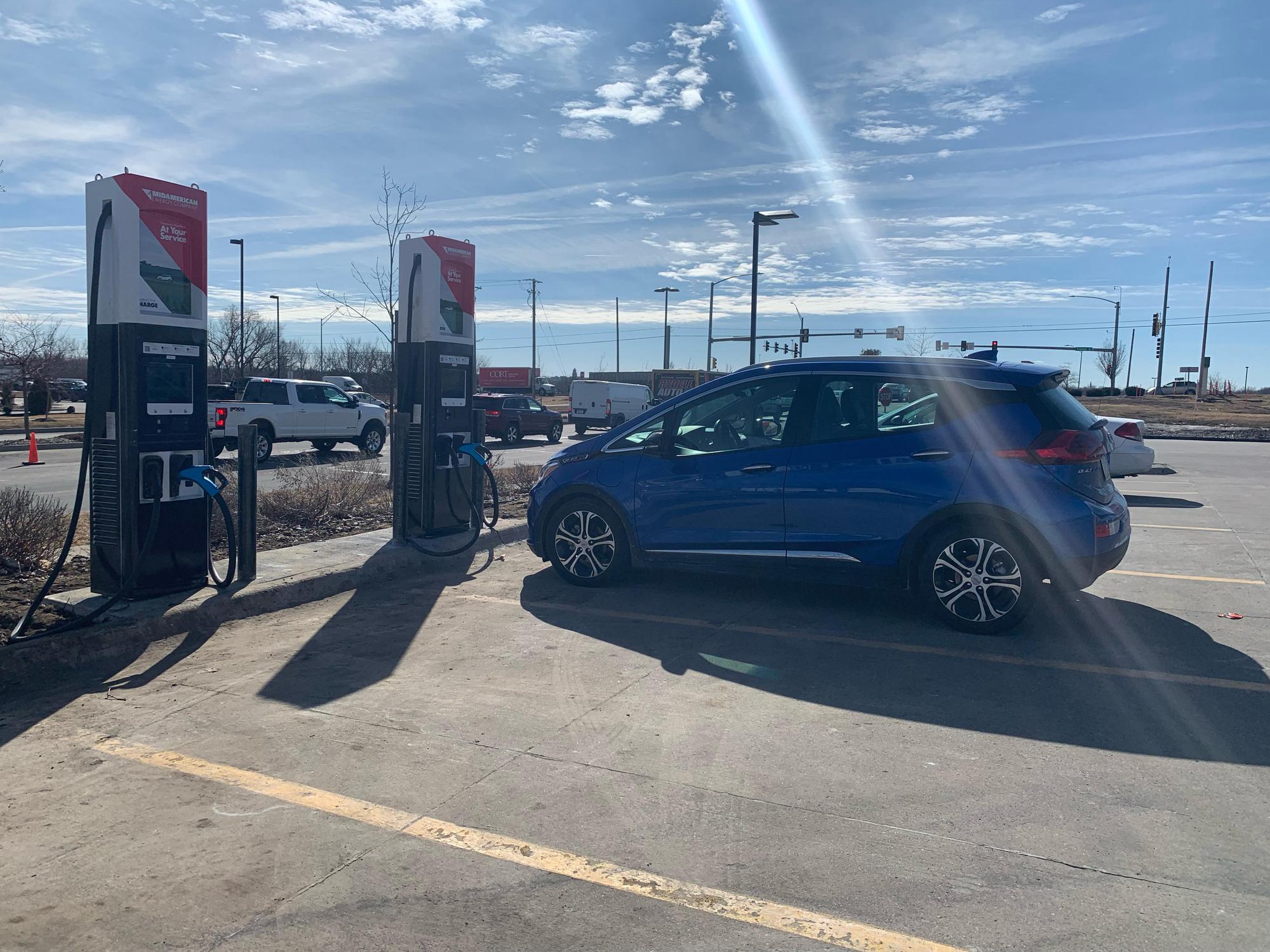 Kum & Go Urbandale, IA EV Station