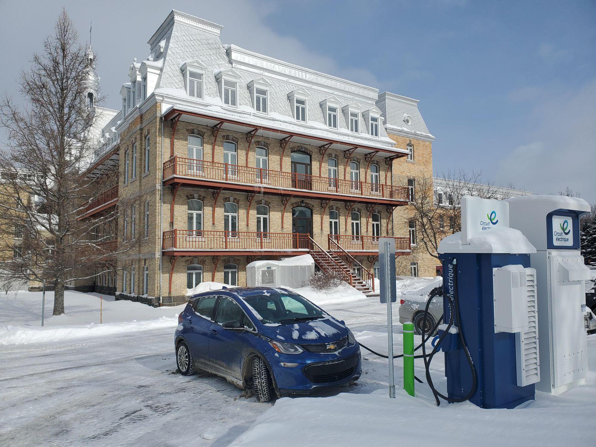 Couvent de SaintDamien de Buckland SaintDamiendeBuckland, QC EV