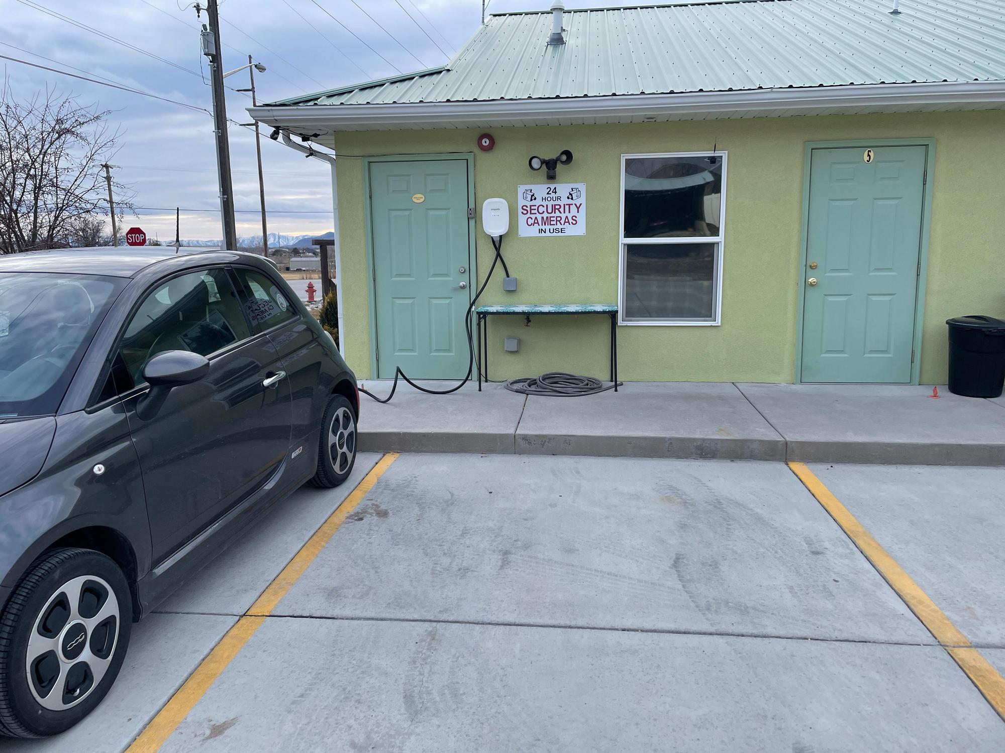 Camelot Inn Honeyville Honeyville, UT EV Station