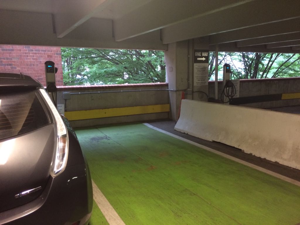 Mason University Mason Pond Parking Deck Fairfax, VA EV