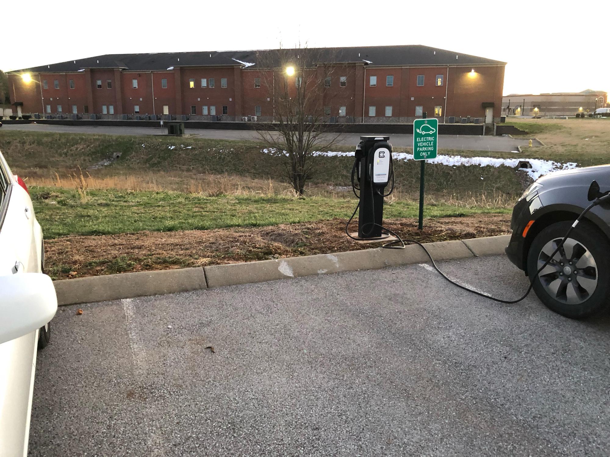 Mount Victor Olde Towne Bowling Green, KY EV Station