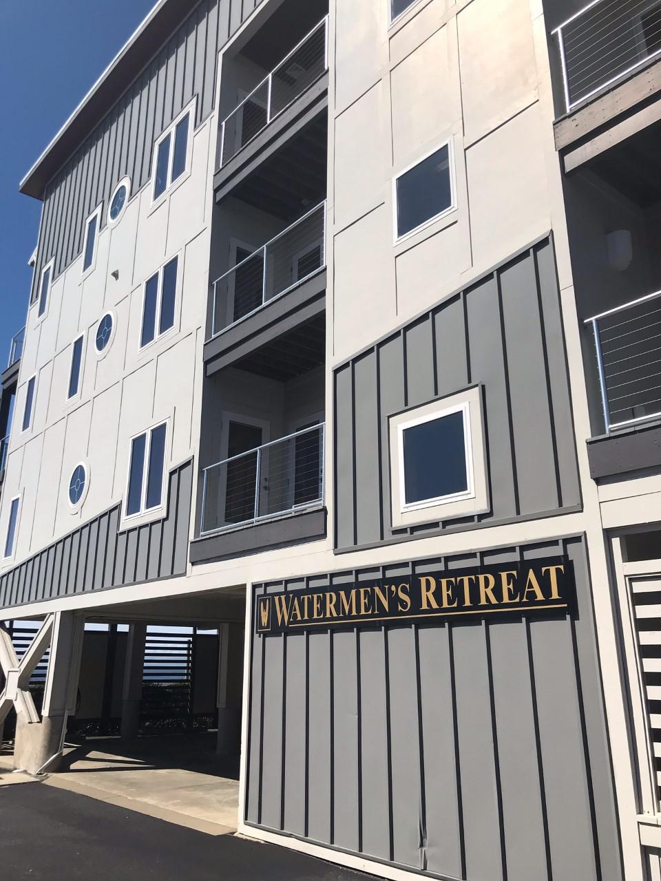 Watermen's Retreat Waves, NC EV Station