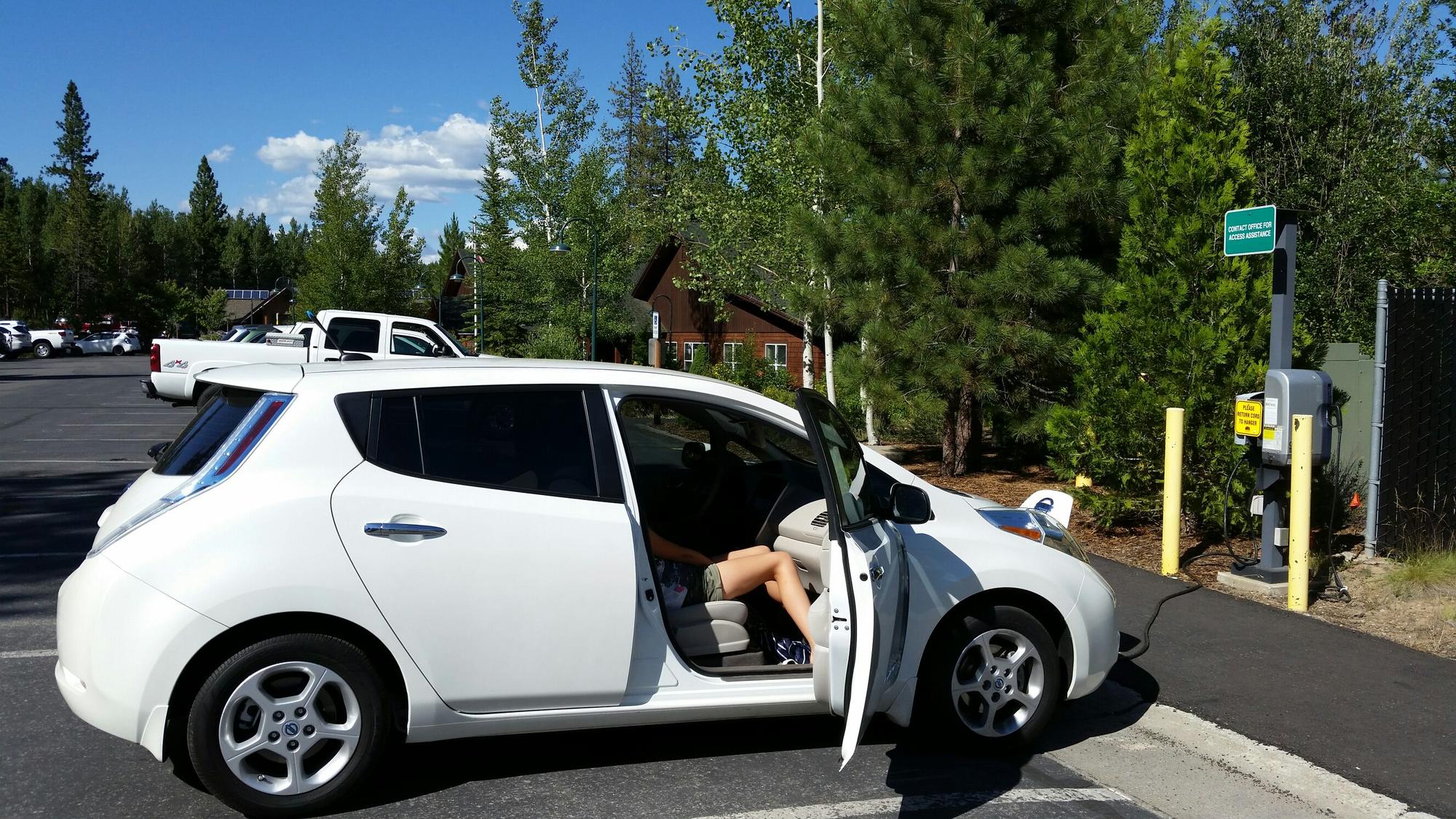 Tahoe City Public Utility District Tahoe City, CA EV Station
