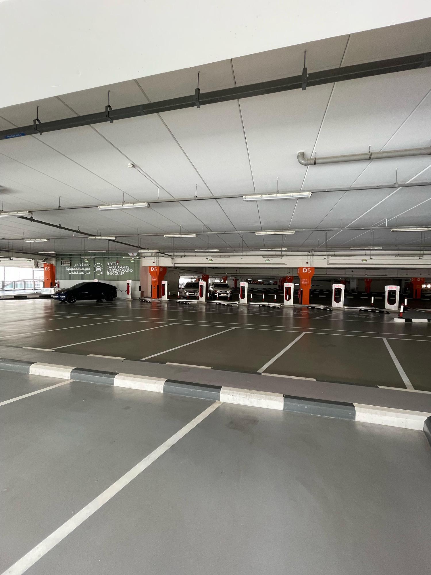 Mall of Emirates Supercharger Dubai, Dubai EV Station