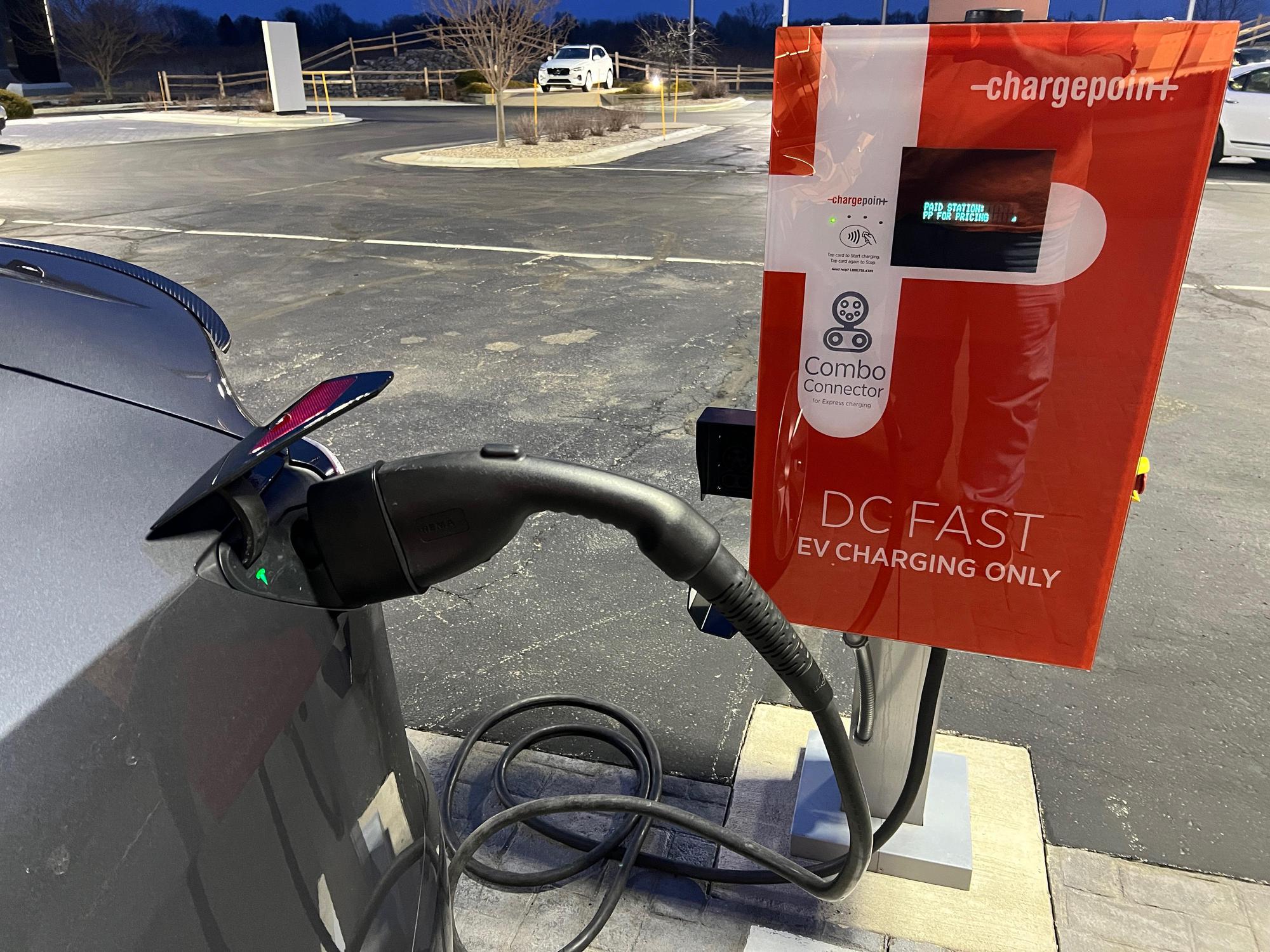 Bergstrom Premier Motorcars (1) Appleton, WI EV Station