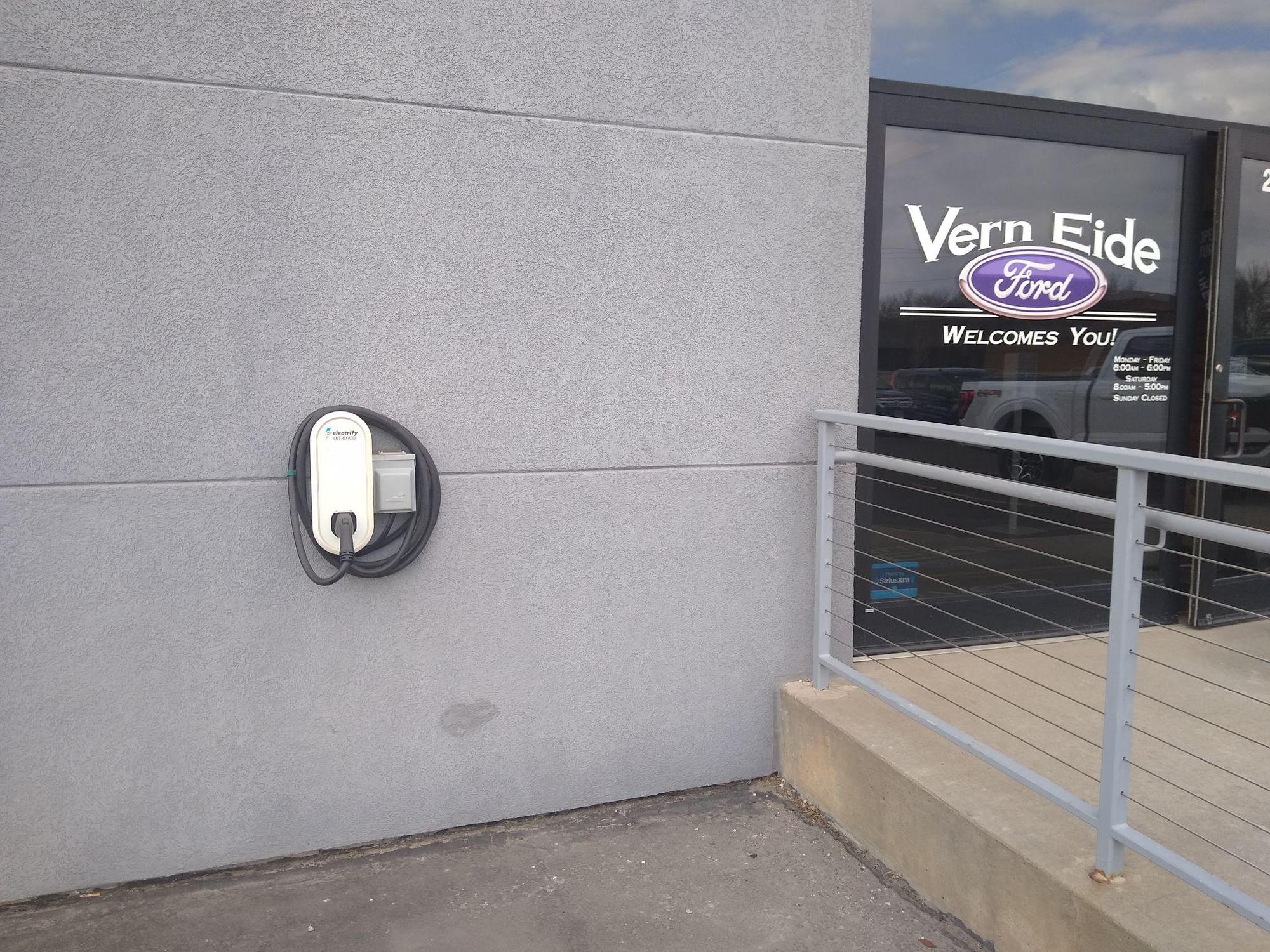Vern Eide Ford Service Mitchell, SD EV Station