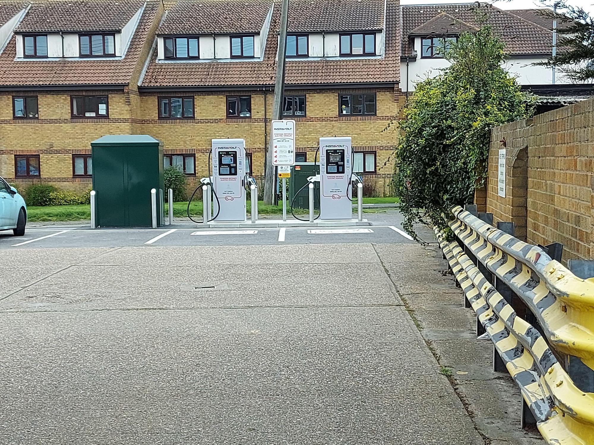 Golden Cross Parade Ashington Road, Rochford, SS4 1UB, UK EV Station