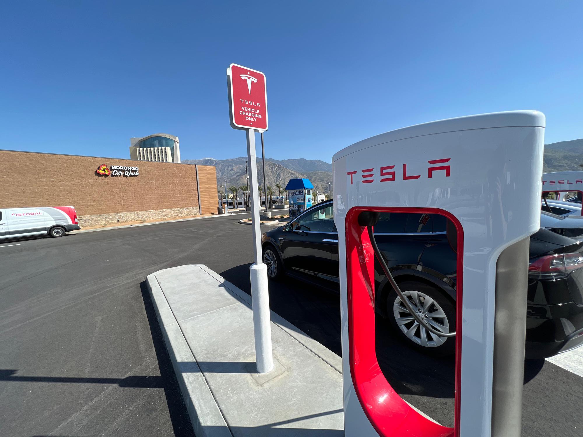 Morongo Travel Center Cabazon, CA EV Station