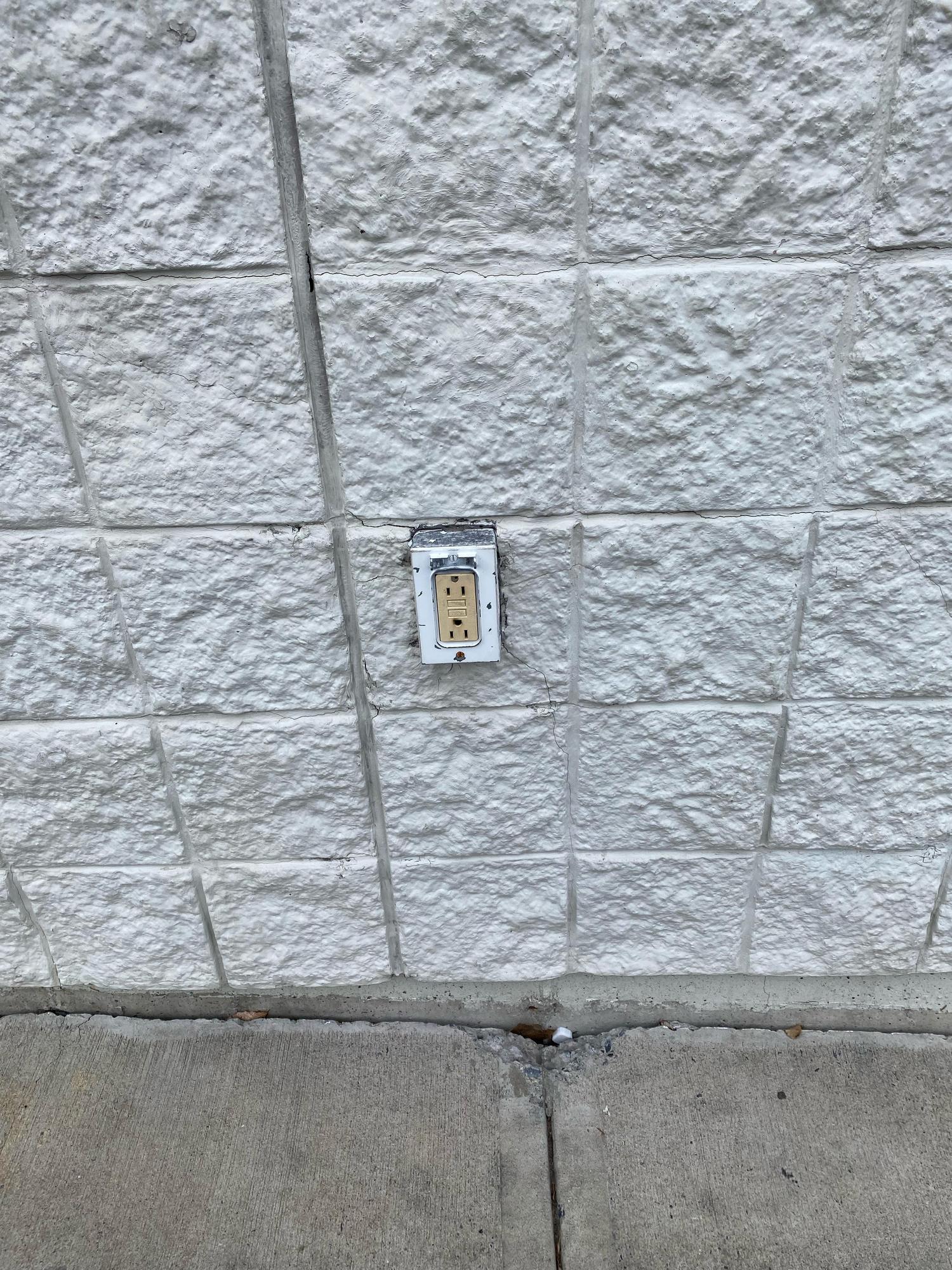 Mobil Five Corners Amsterdam, NY EV Station