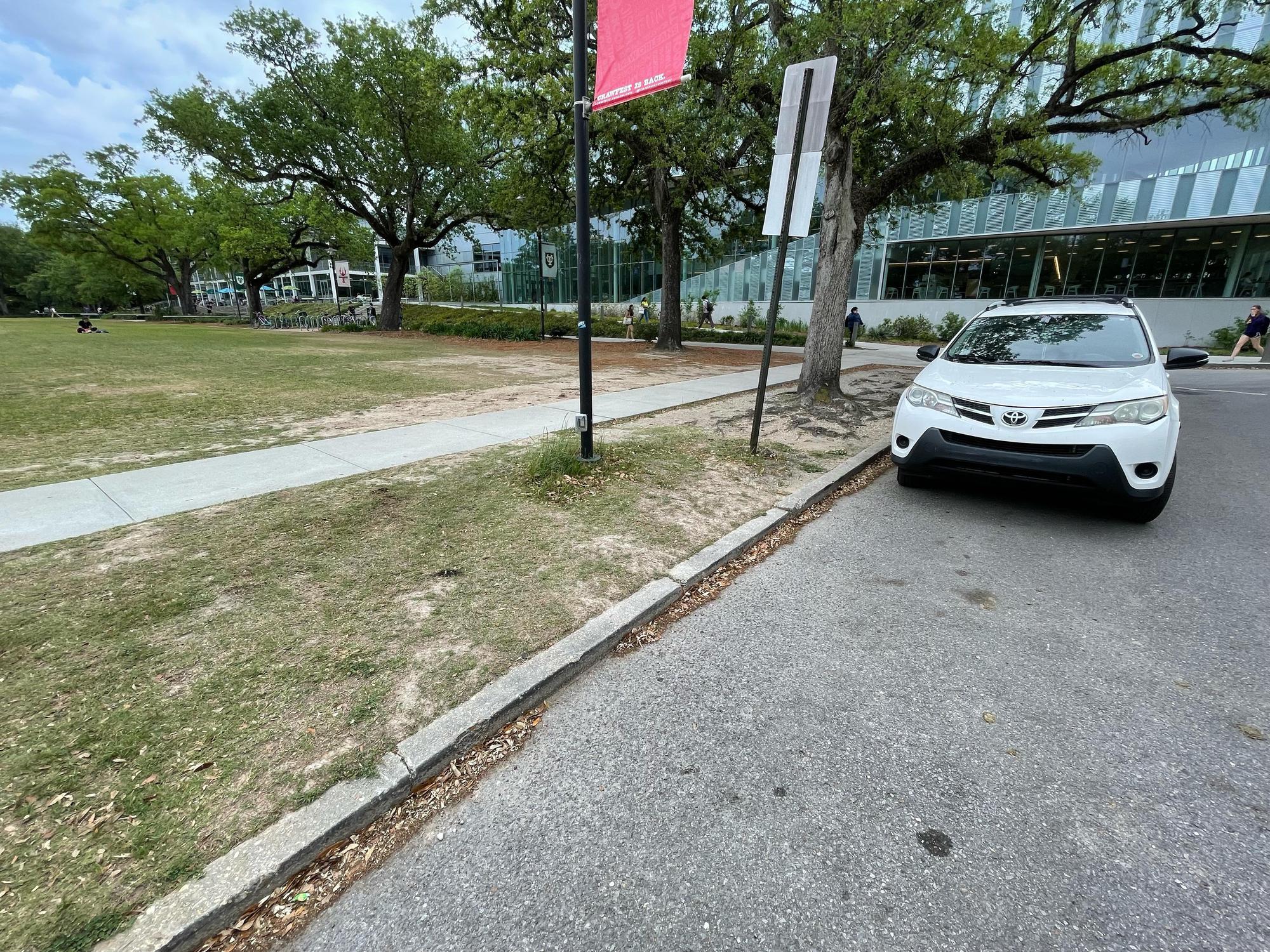 Pl Parking Lot (North Facing) New Orleans, LA EV Station
