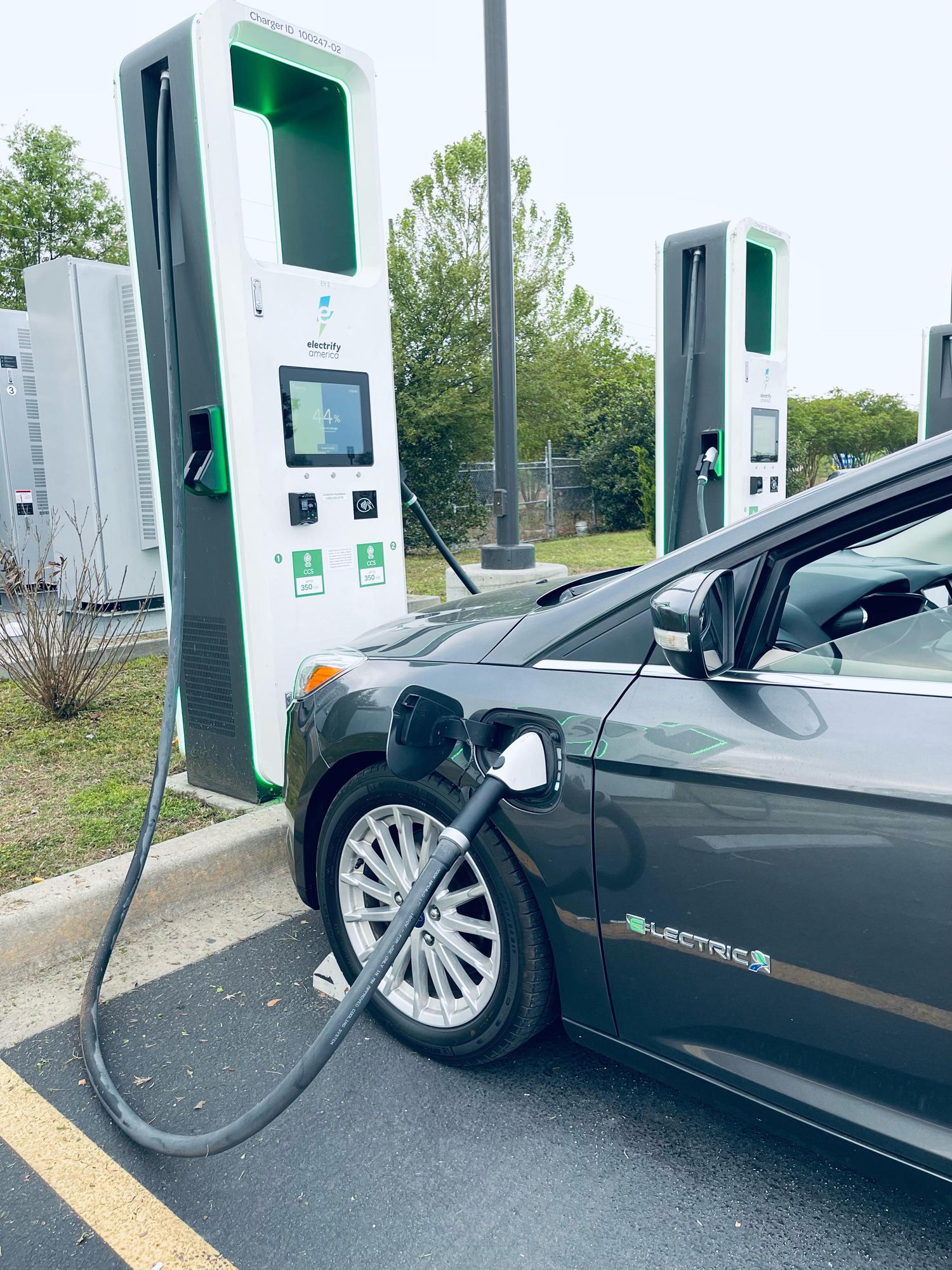 Walmart Supercenter Walterboro, SC EV Station