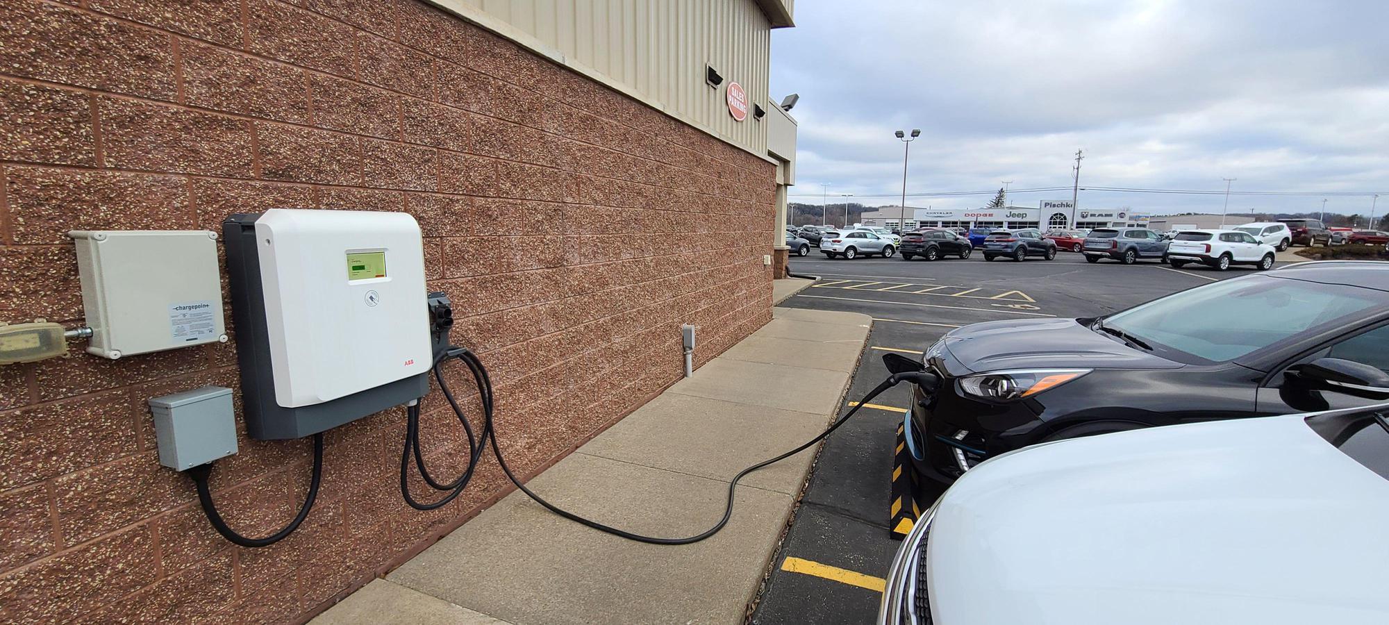 Brenengen Kia West Salem, WI EV Station