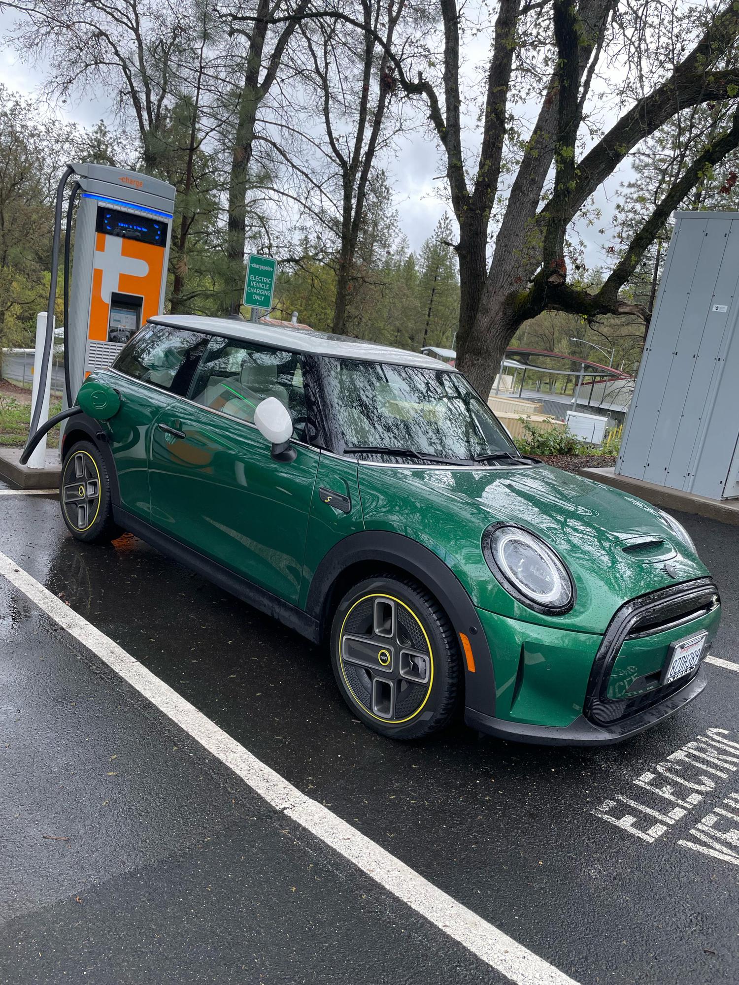 Groveland Visitor's Center Groveland, CA EV Station