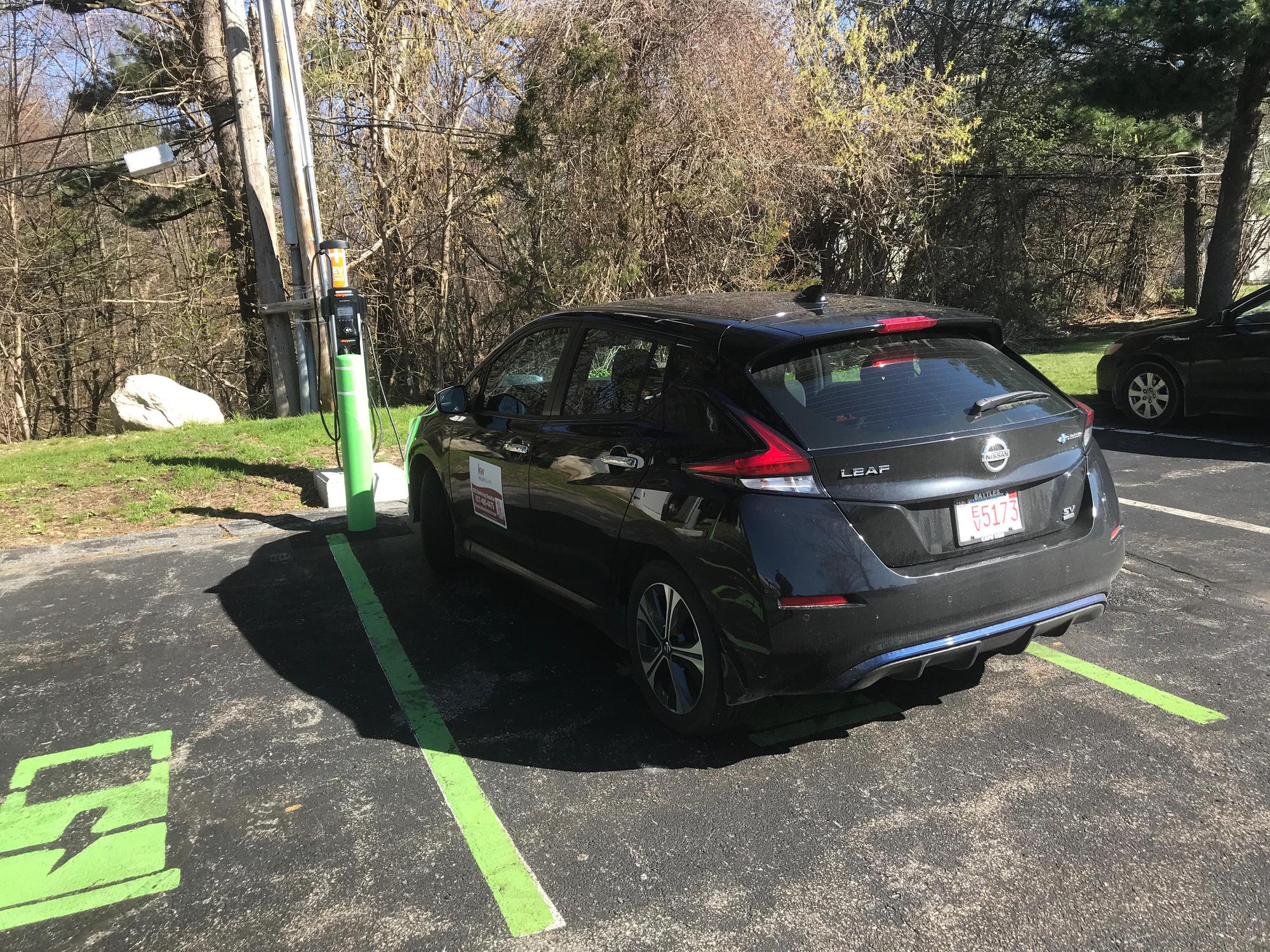 Burlington Mall Rd Parking Lot Burlington, MA EV Station