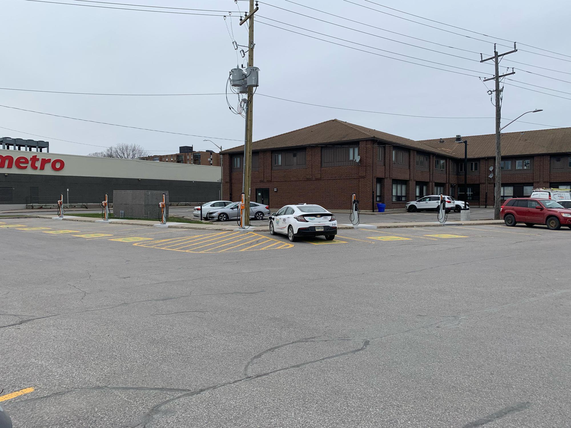 Quinte West City Hall Quinte West, ON EV Station