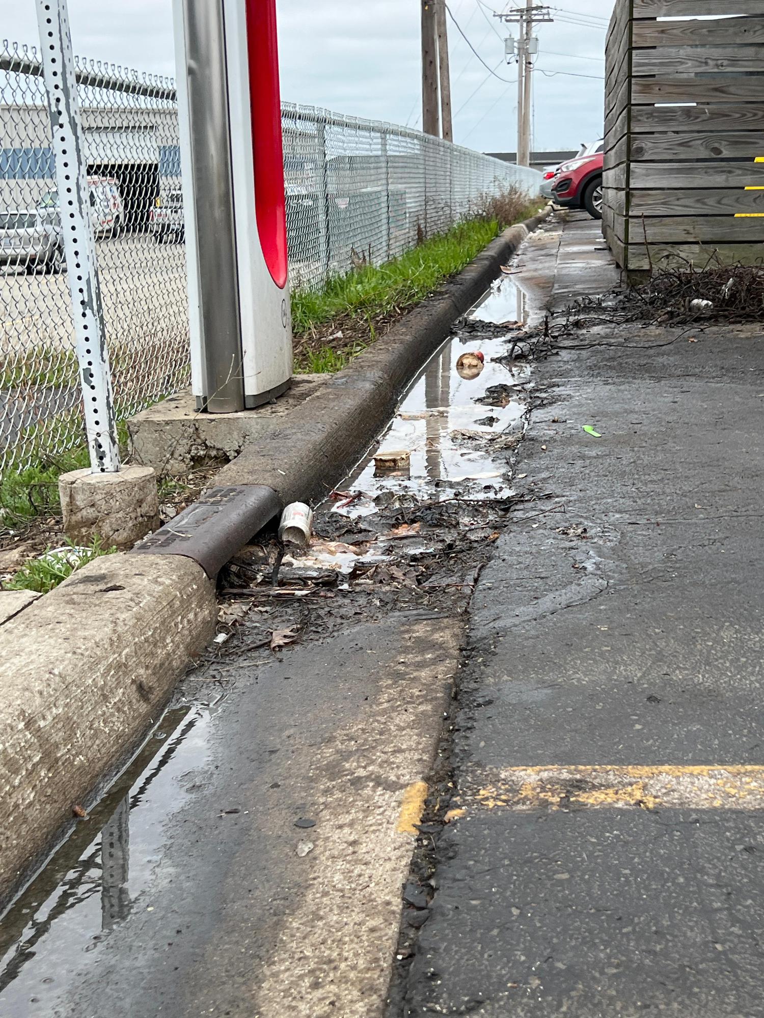 Hoopla Frozen Yogurt St Joseph, MI EV Station