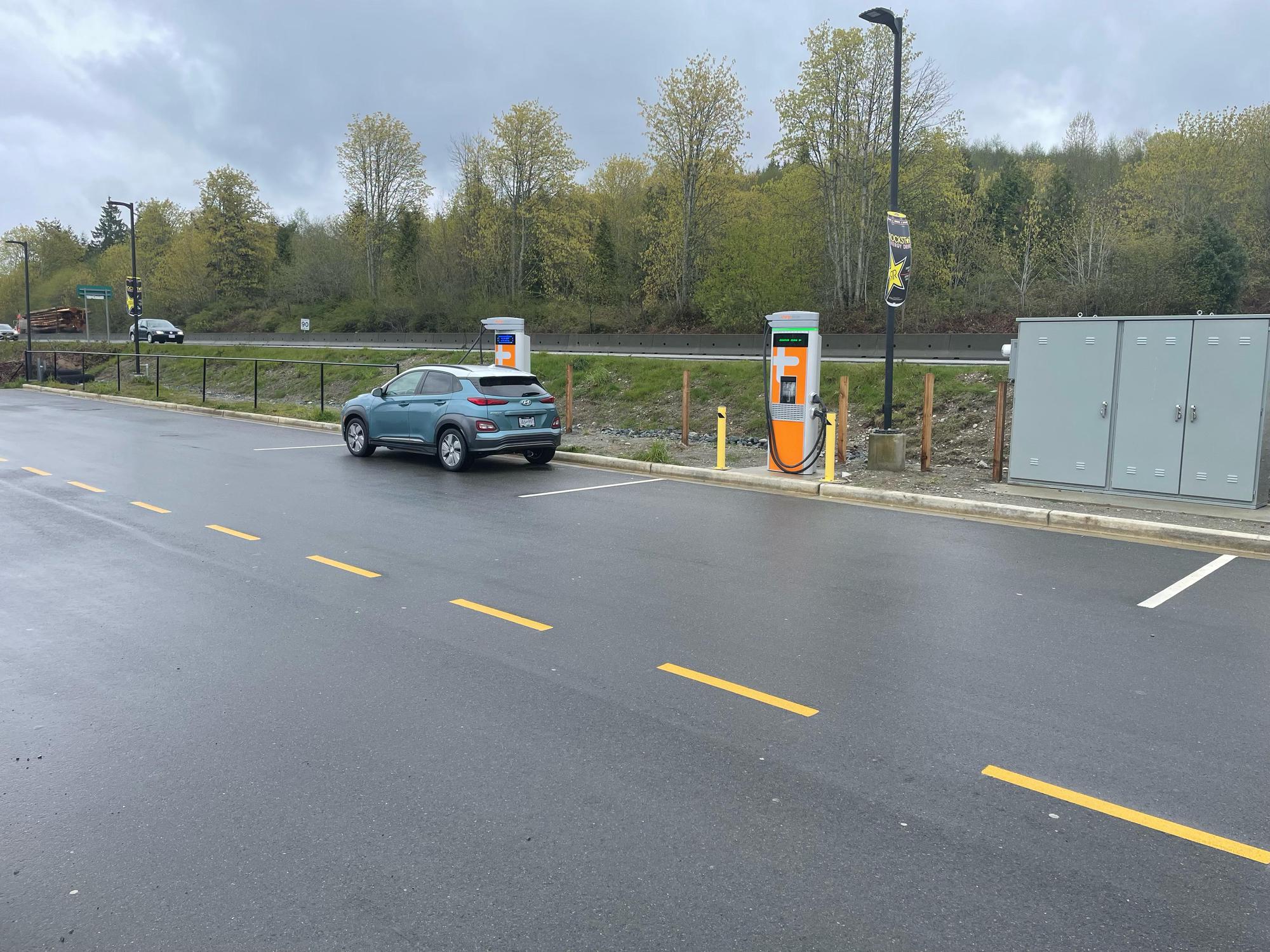 Snaw-Naw-As Market | Lantzville, BC | EV Station