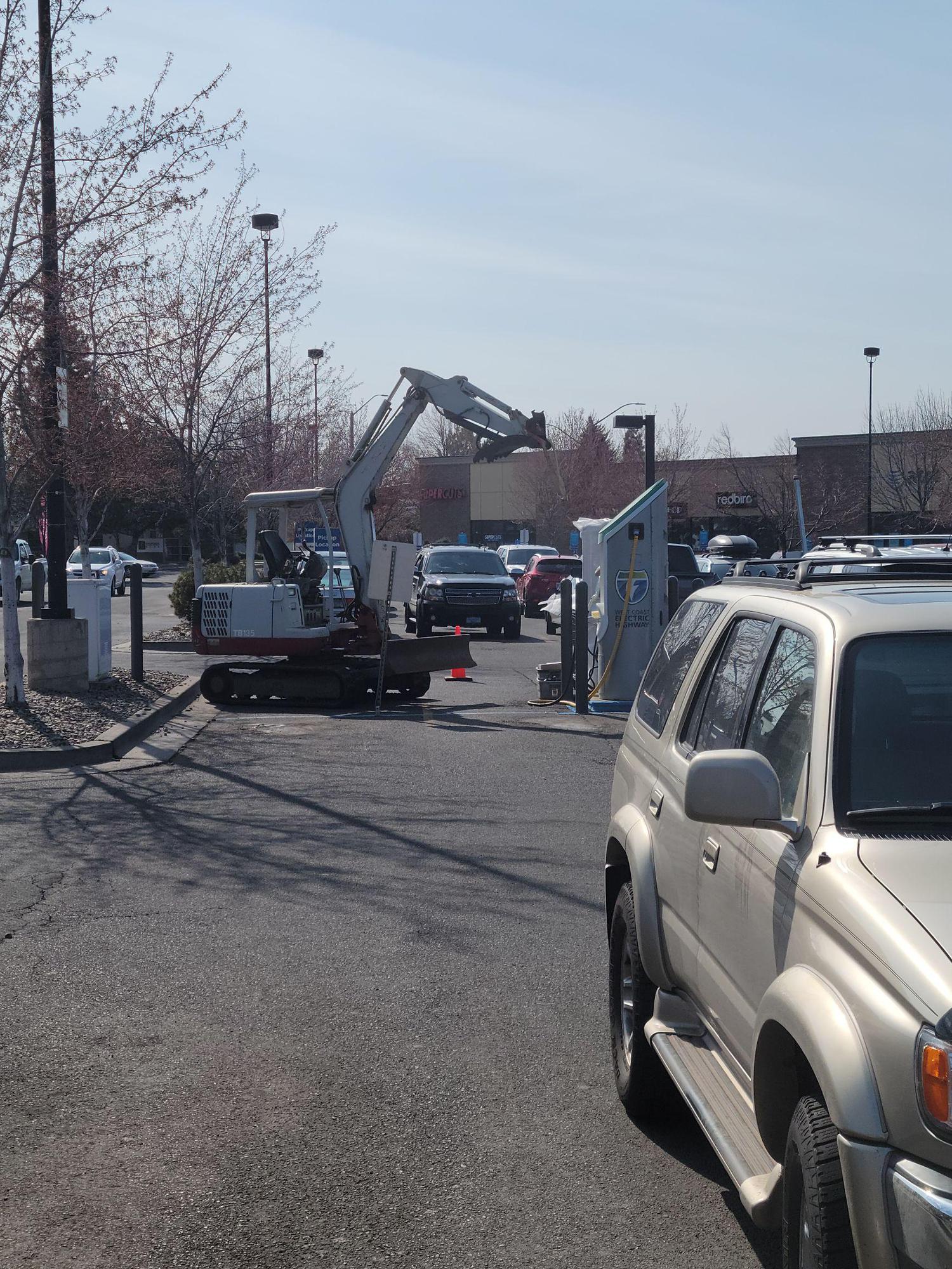 Fred Meyer Redmond | Redmond, OR | EV Station