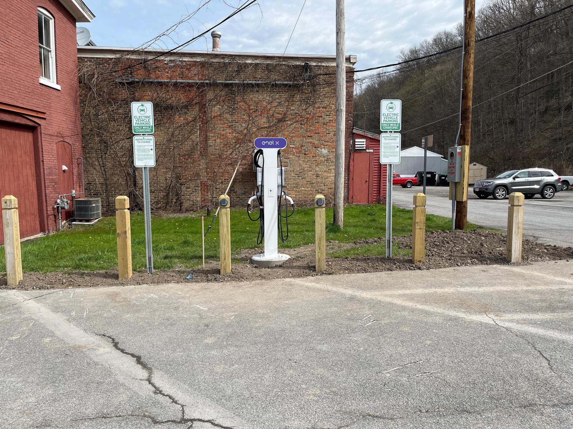 Chittenango Village Hall Chittenango, NY EV Station