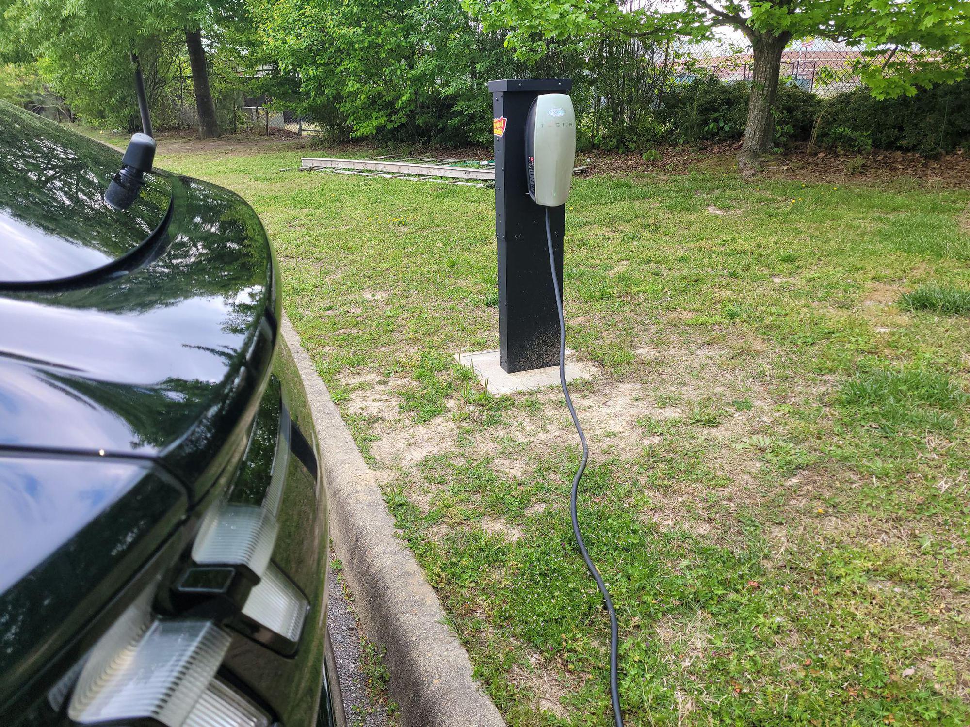 Quarterpath Park Rec Center Williamsburg, VA EV Station