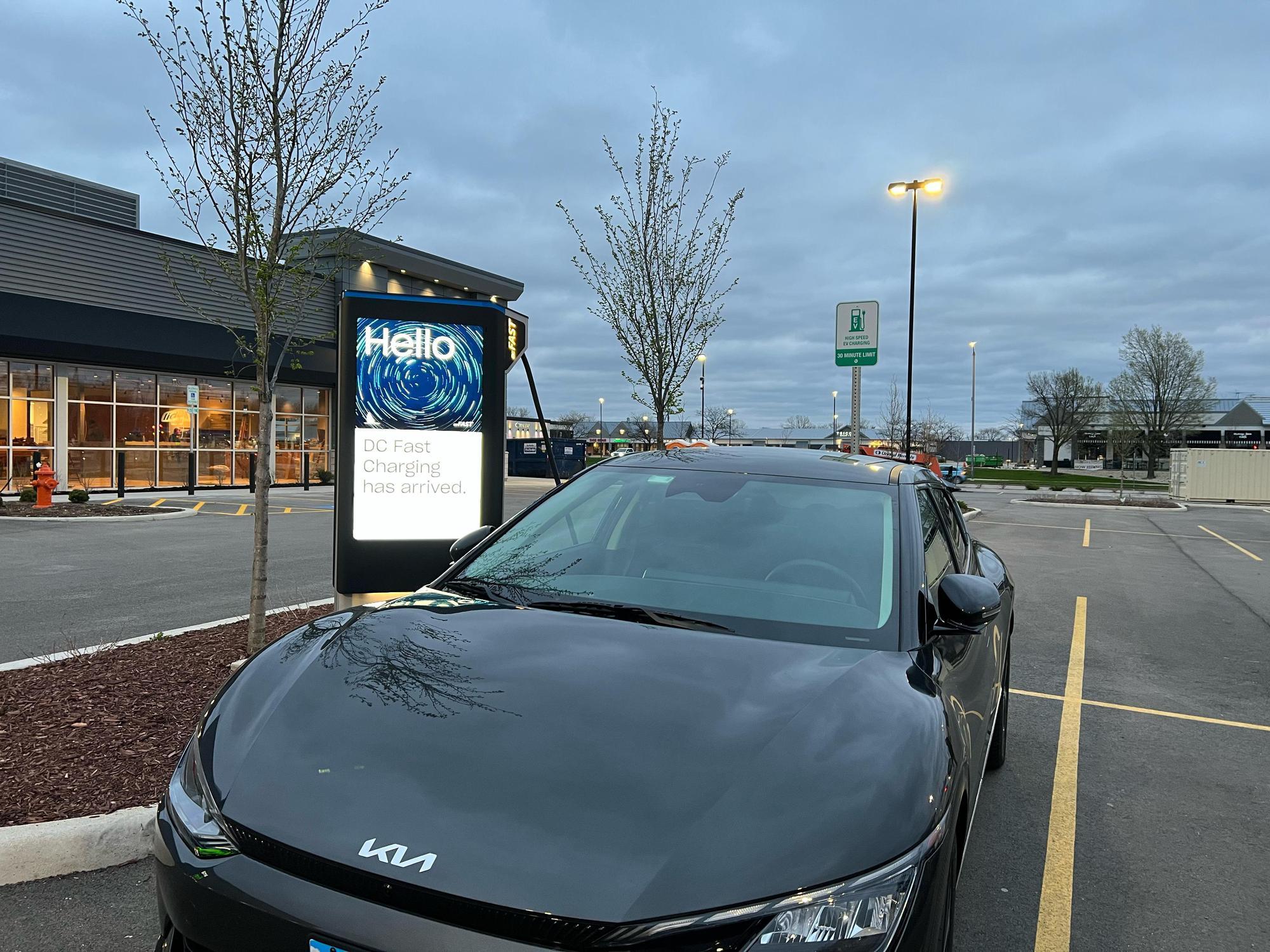 Amazon Fresh Naperville Ogden Naperville, IL EV Station