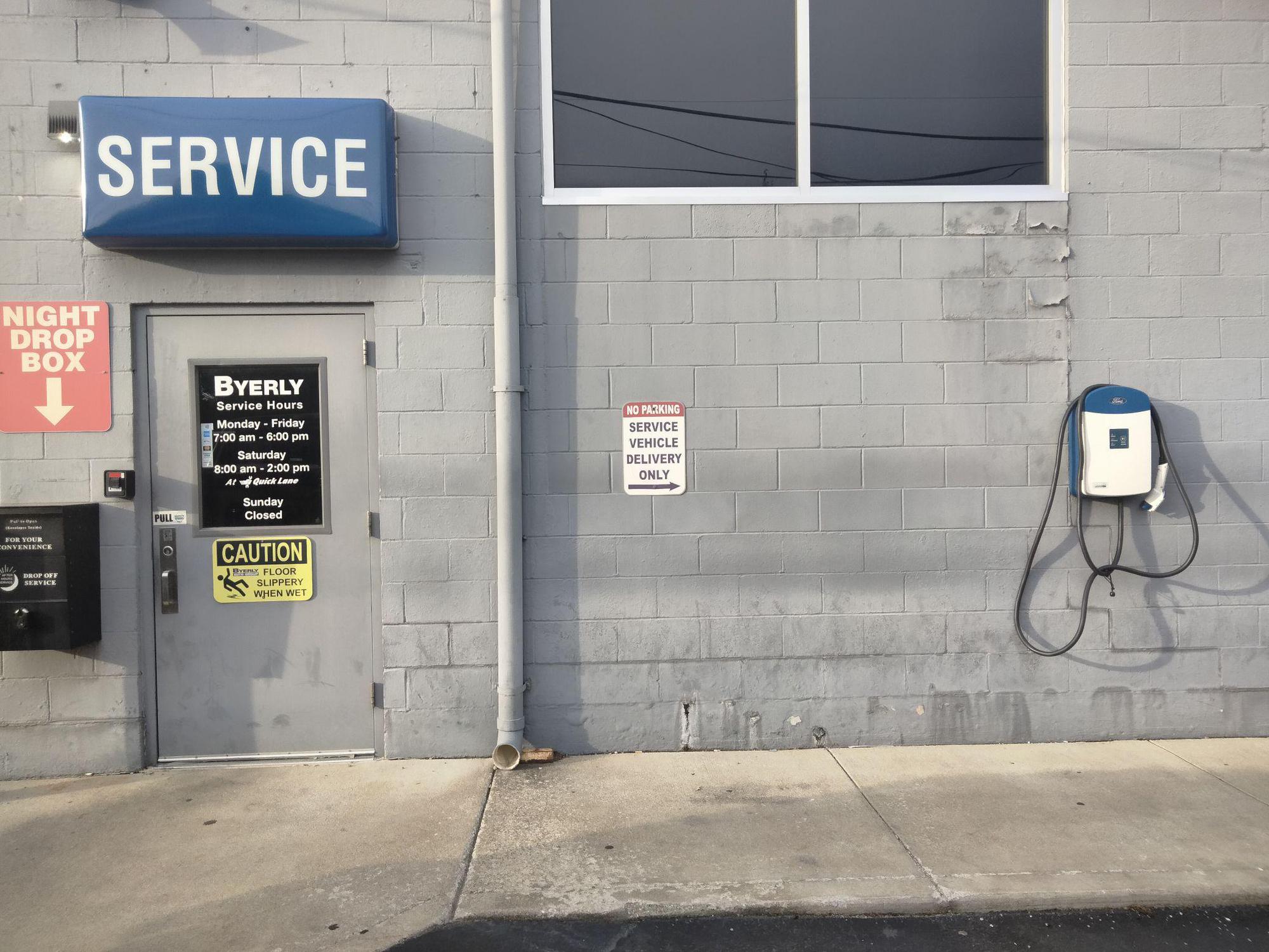 Byerly Ford Louisville, KY EV Station