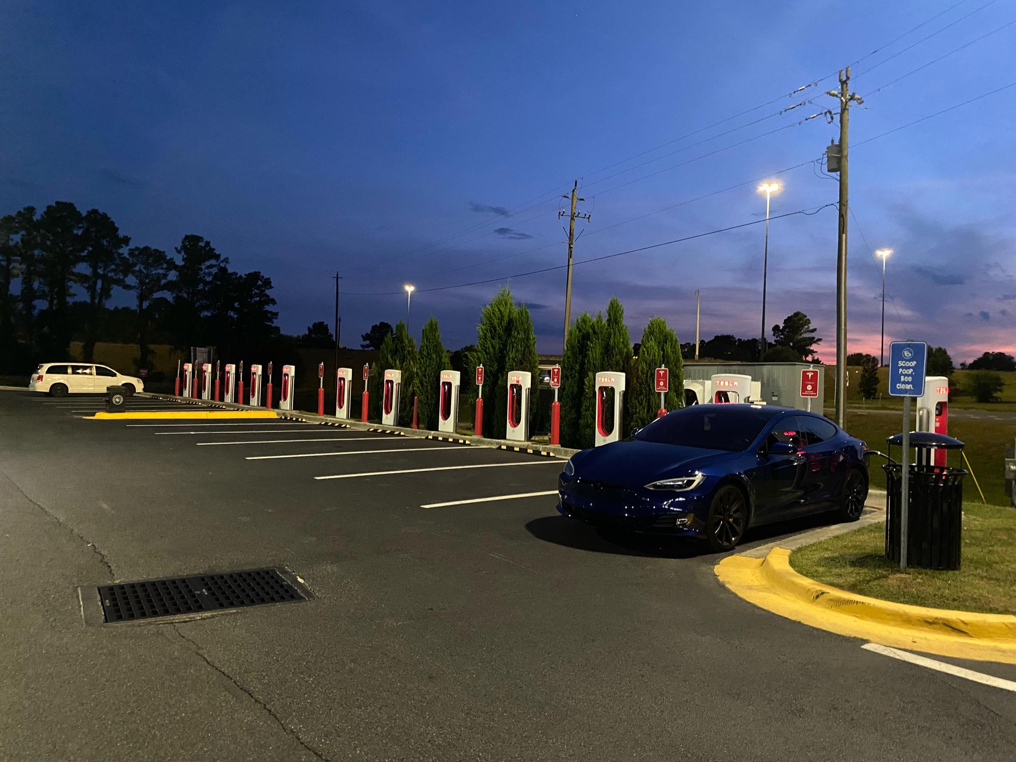 Busy Bee Live Oak Live Oak, FL EV Station