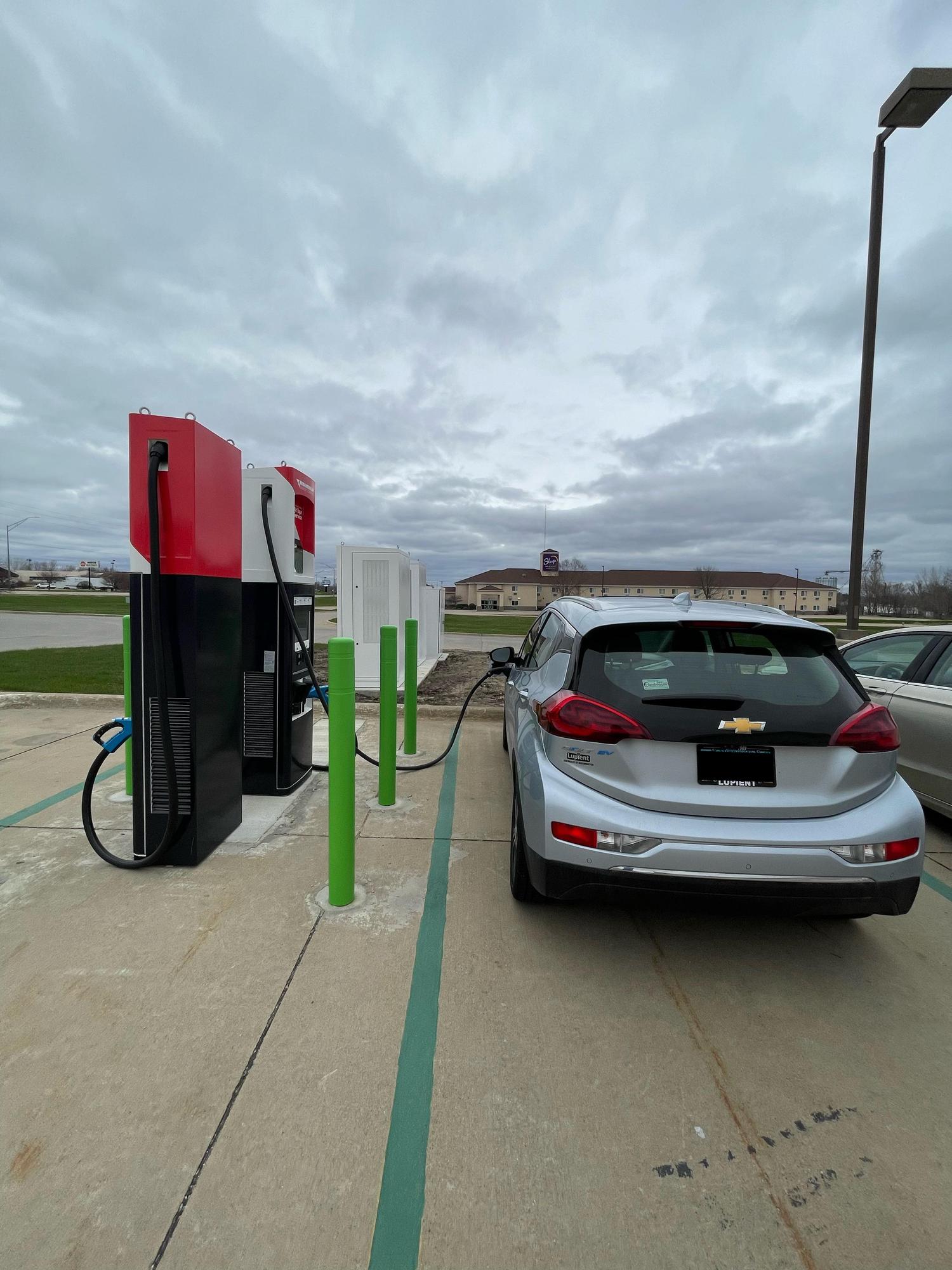 Kwik Star 419 Charles City Charles City, IA EV Station