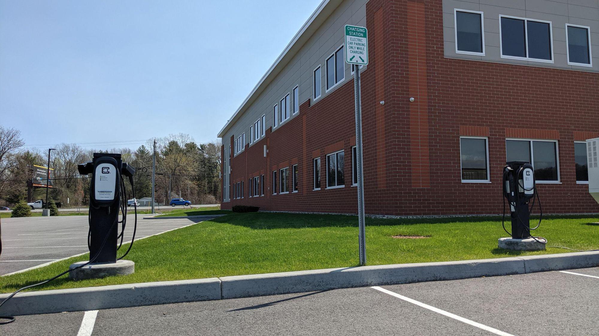 OrthoNY 1768 U.S. 9, Clifton Park, NY 12065, USA EV Station
