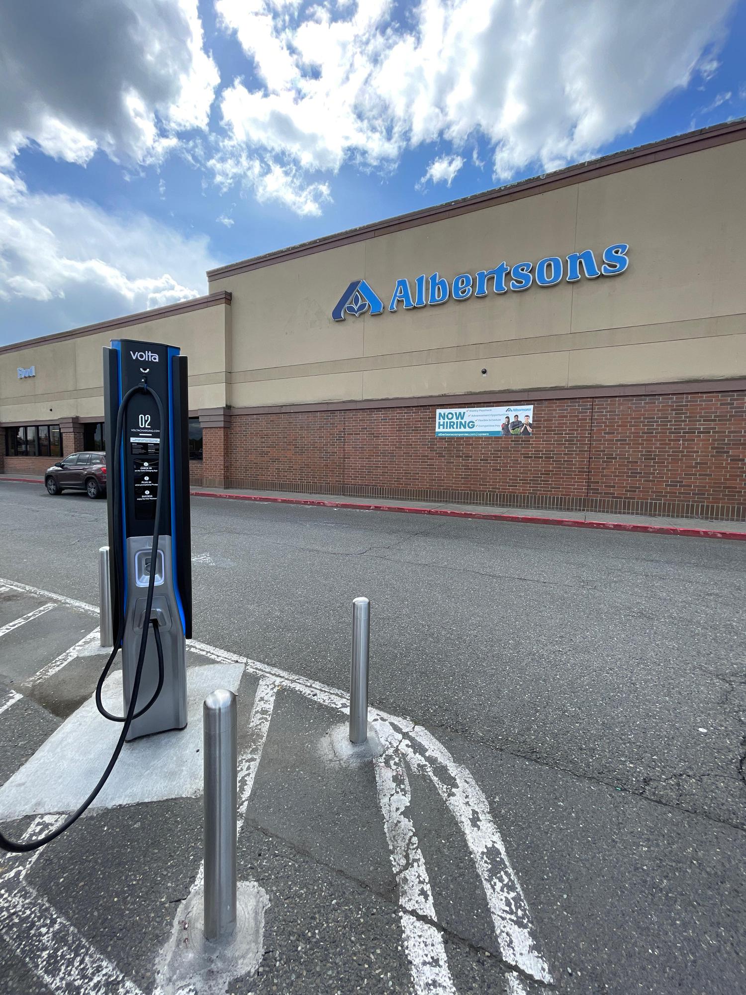 Albertsons Groceries Puyallup, WA EV Station