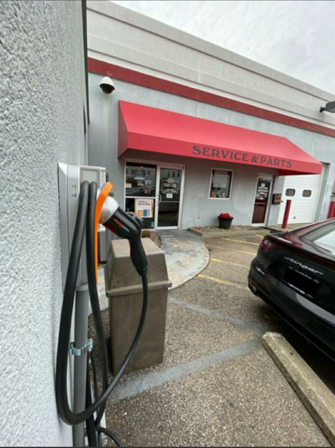Kia Store Louisville, KY EV Station