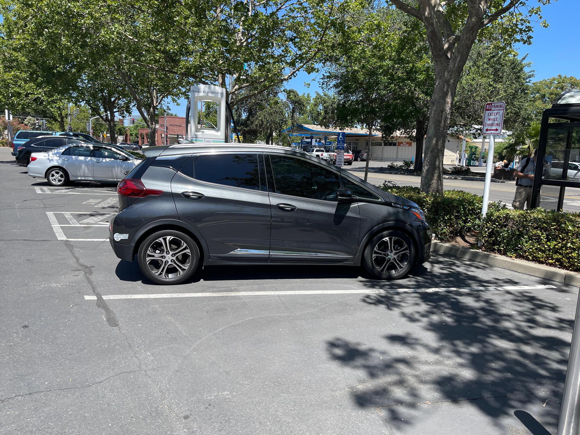 Target Riverside Blvd | Sacramento, CA | EV Station