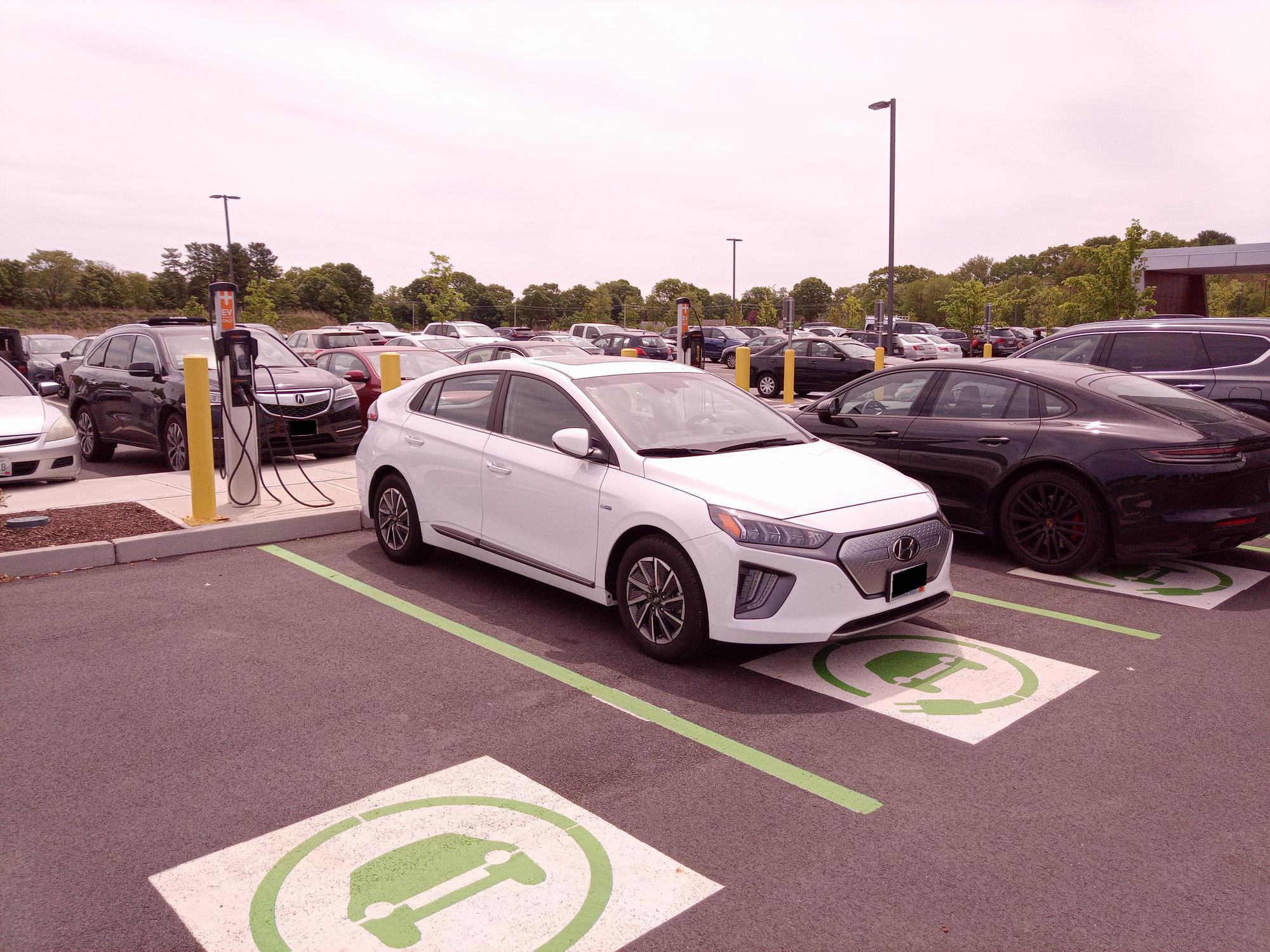 Ortho Rhode Island Warwick Campus Warwick, RI EV Station