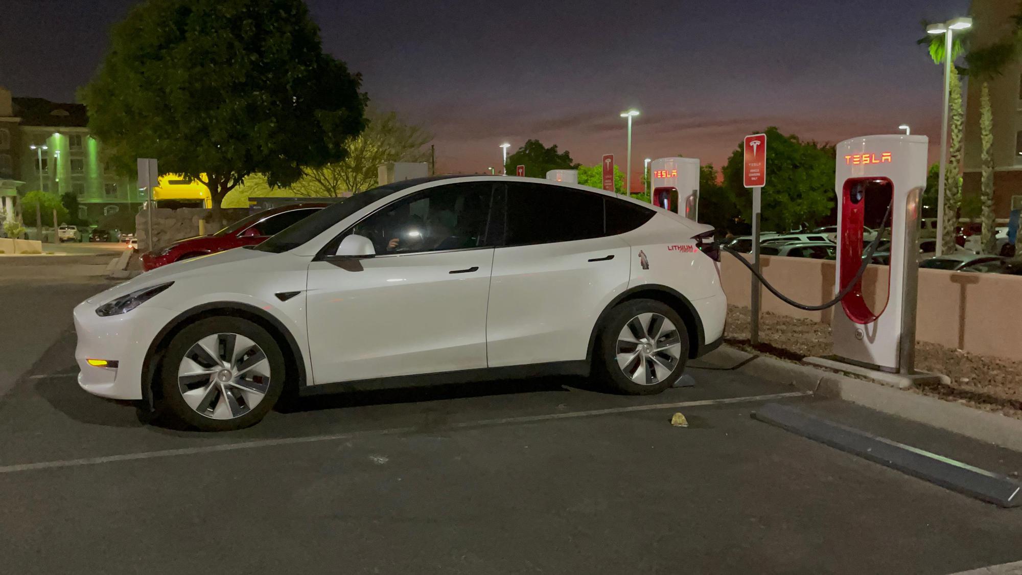 Rudy's Country Store & BBQ El Paso, TX EV Station