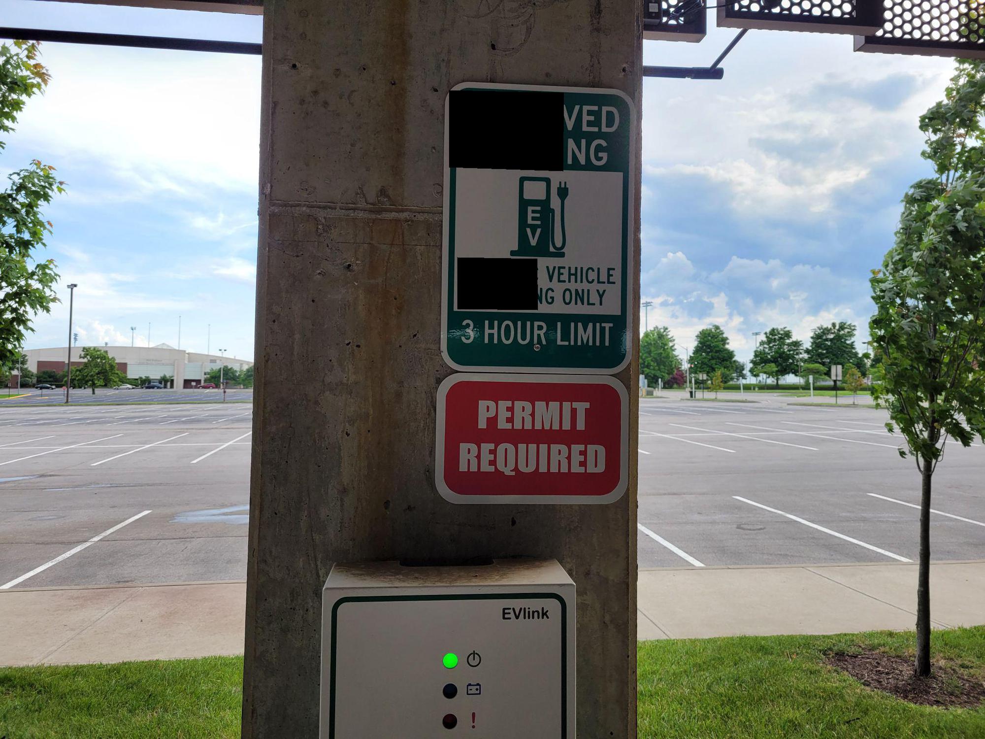 Eastern Kentucky University Parking Garage Richmond, KY EV Station