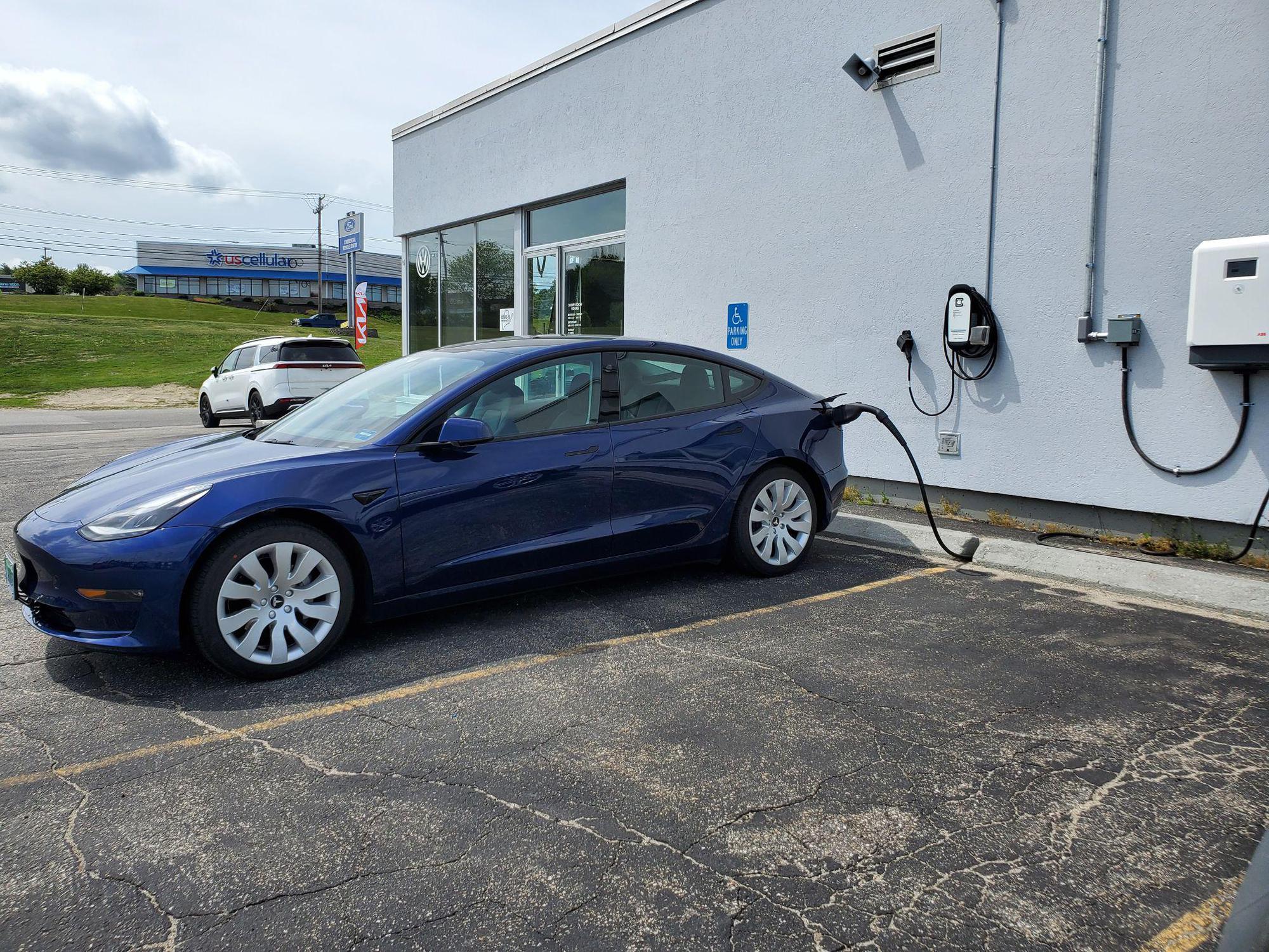 Rowe Volkswagen Kia Auburn, ME EV Station
