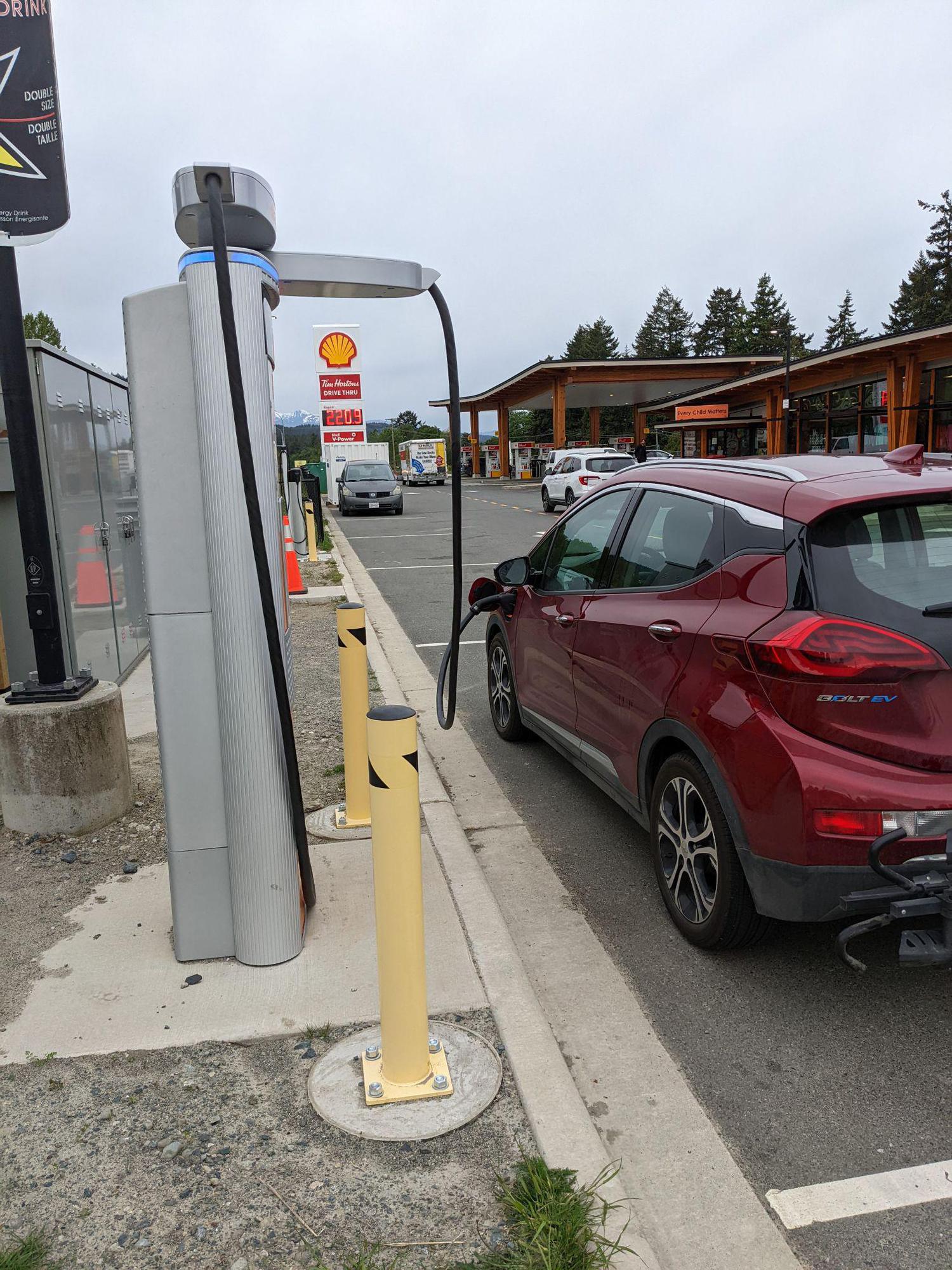 Snaw-Naw-As Market | Lantzville, BC | EV Station