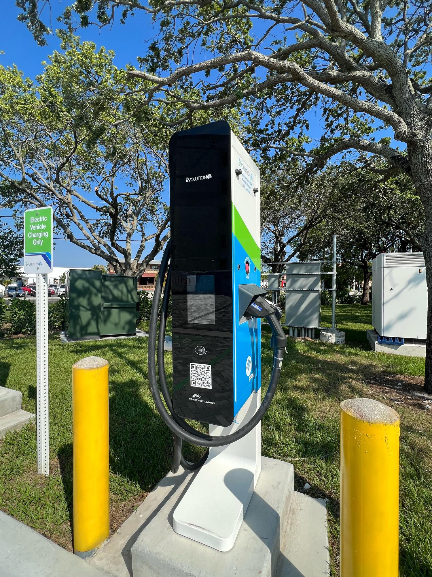 Sprouts Farmers Market Oakland Park, FL EV Station