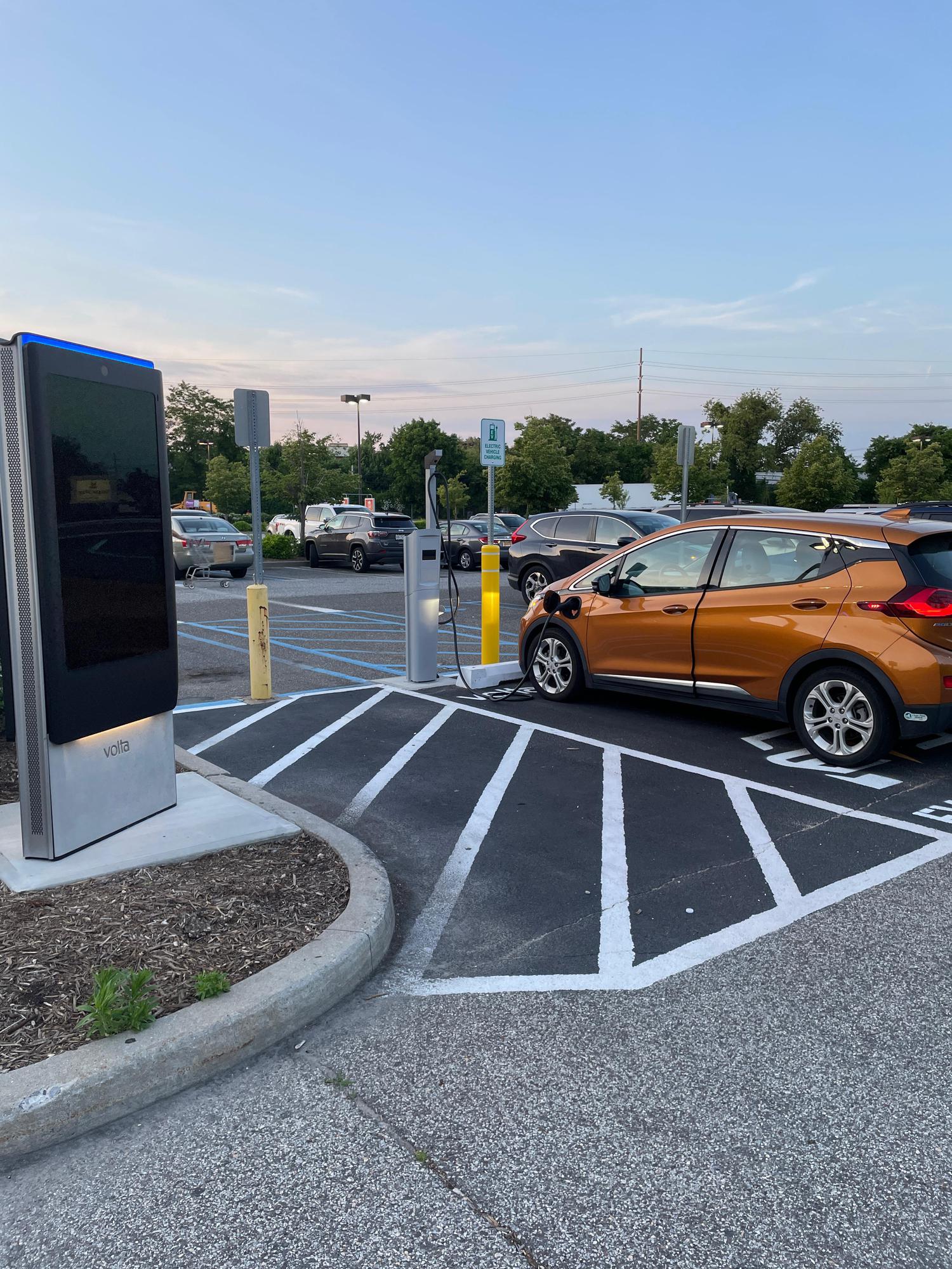 Stop & Shop Farmingdale, NY EV Station