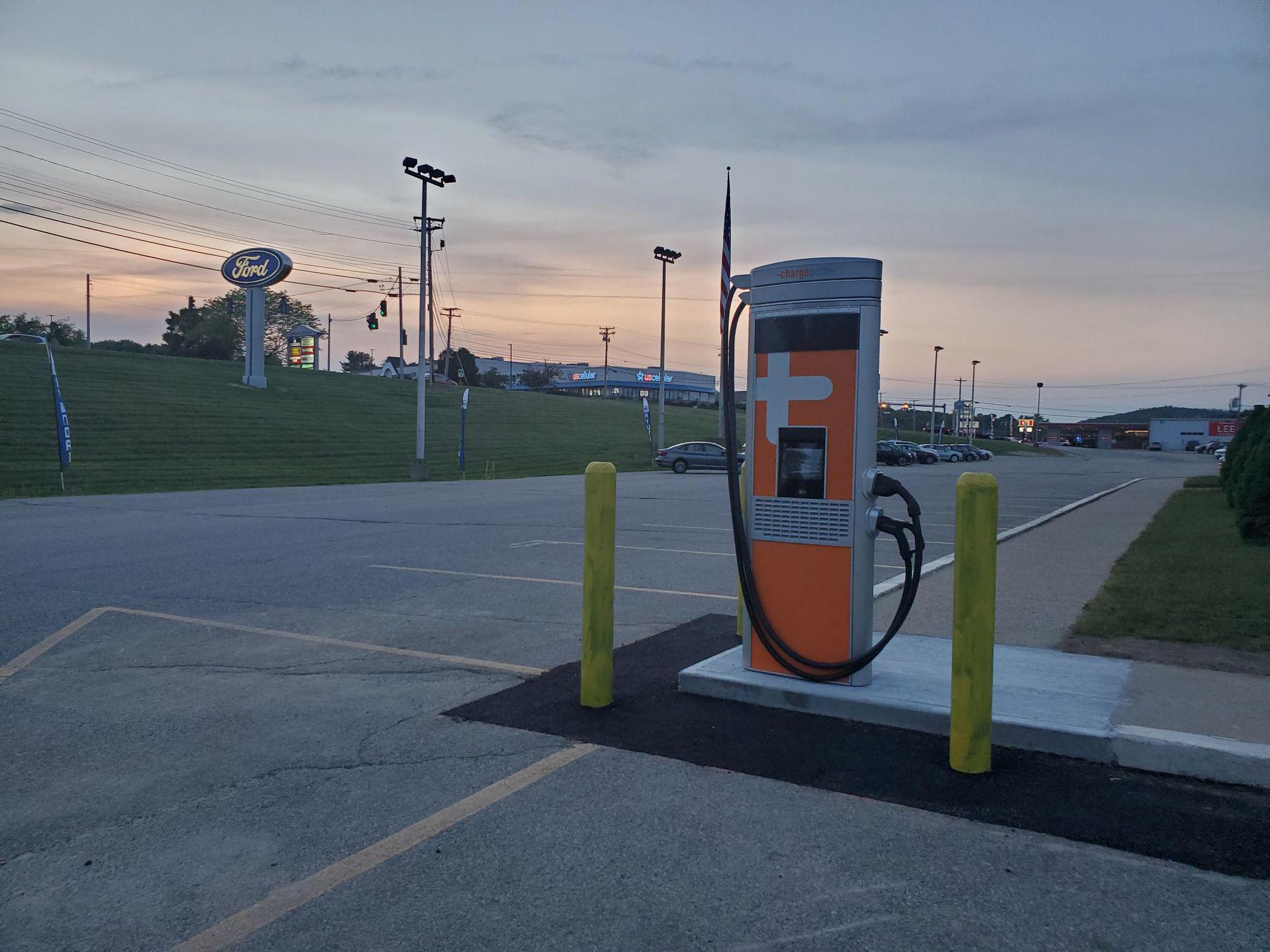 Rowe Ford Auburn Auburn, ME EV Station
