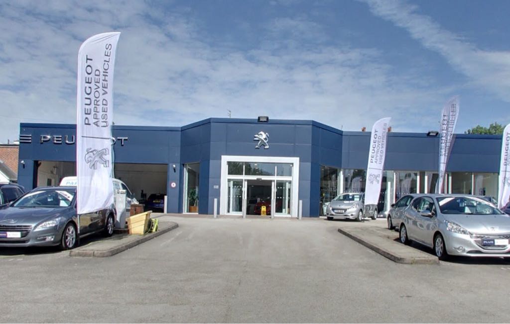Peugeot Robins and Day Nottingham, England EV Station