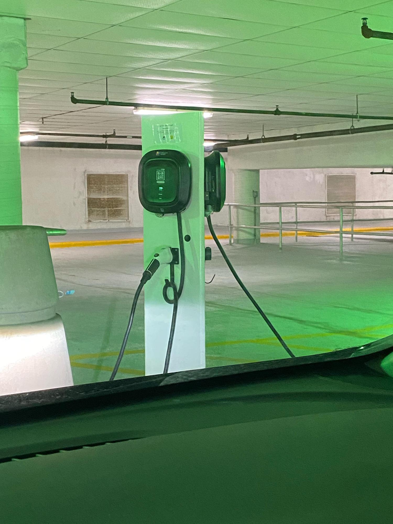 Grant Park South Garage Chicago, IL EV Station