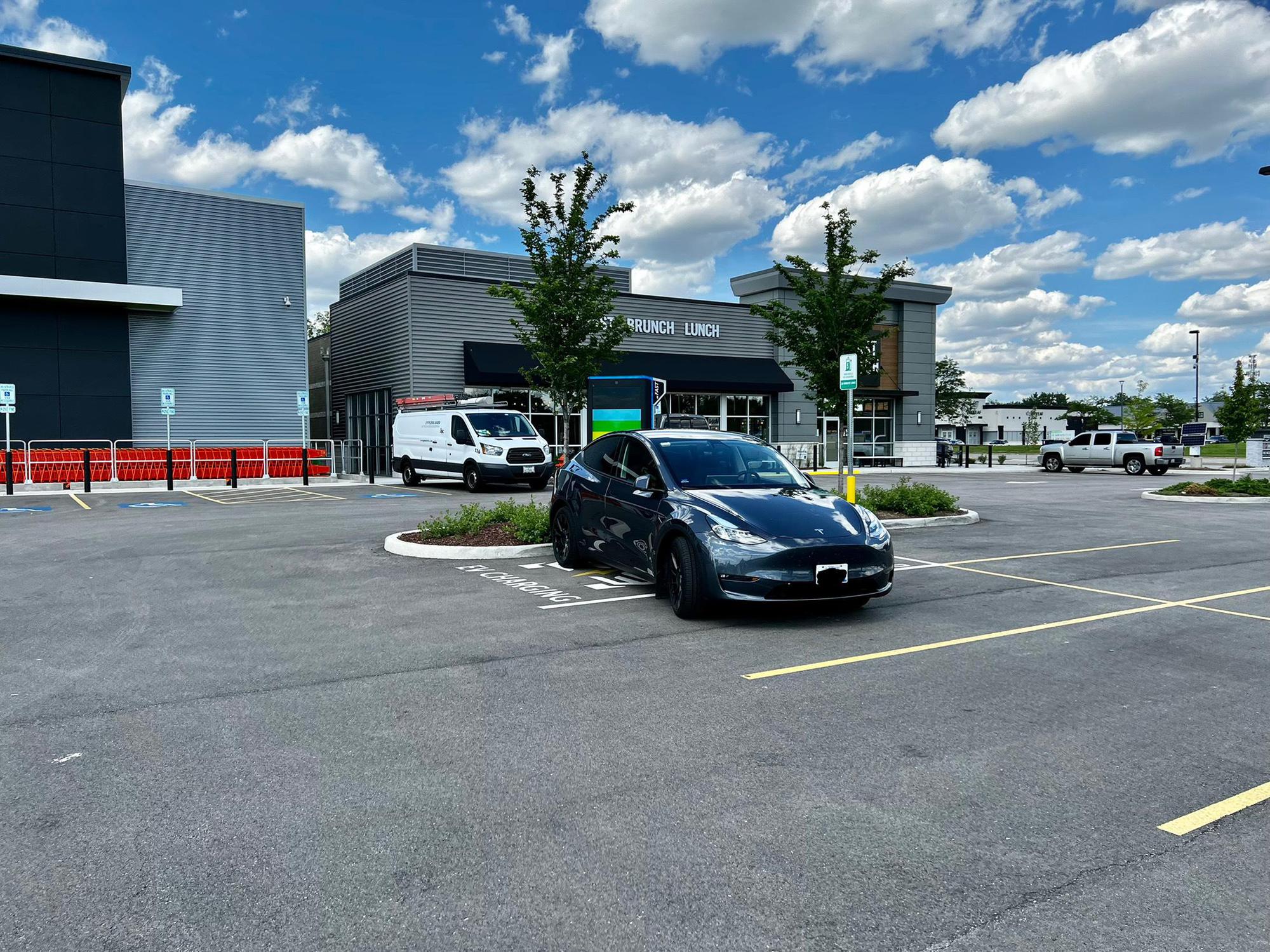 Amazon Fresh Naperville Ogden Naperville, IL EV Station