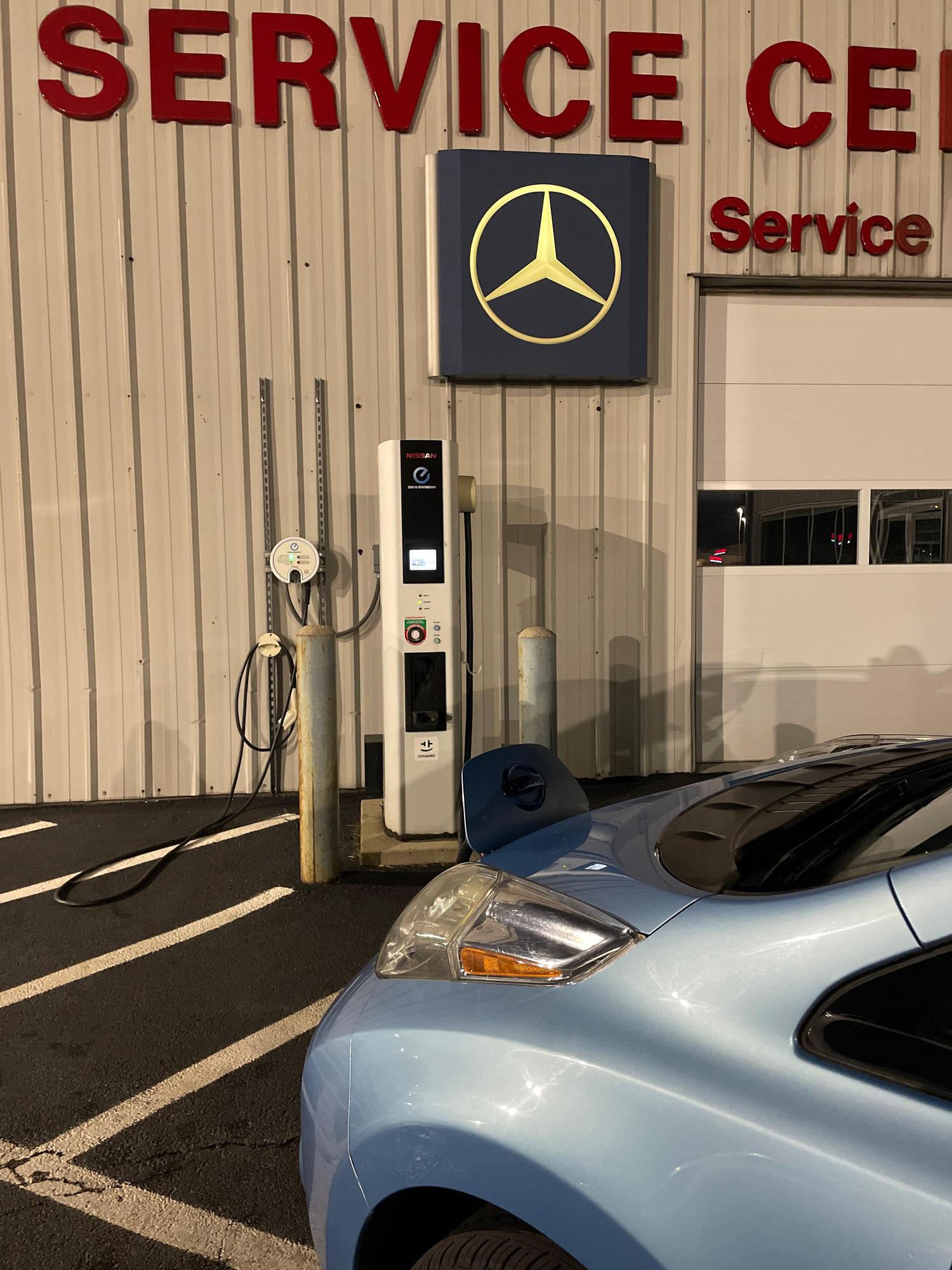 JP Motors Peru, IL EV Station