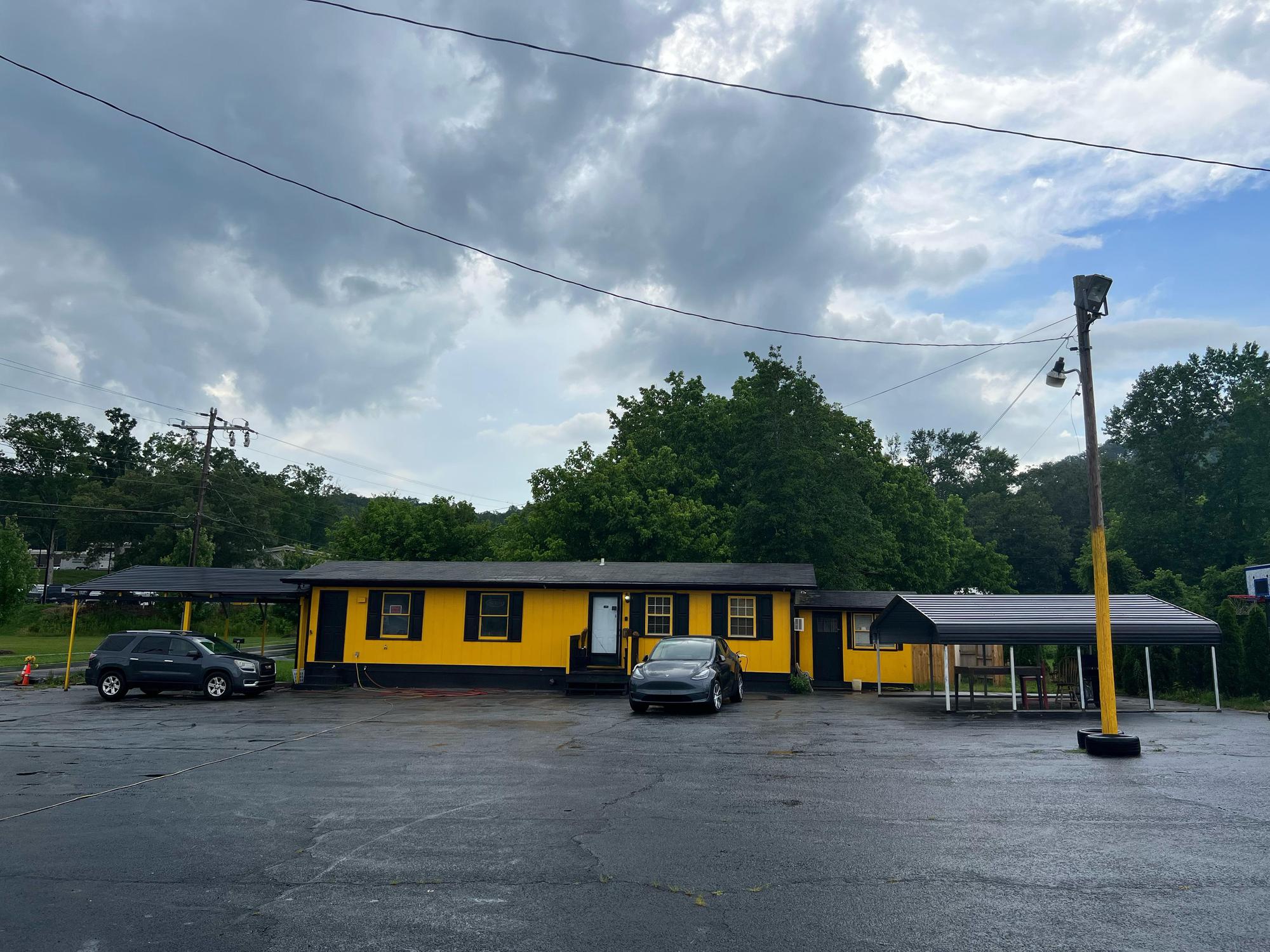 Goodfellas Car Detailing Hendersonville, NC EV Station