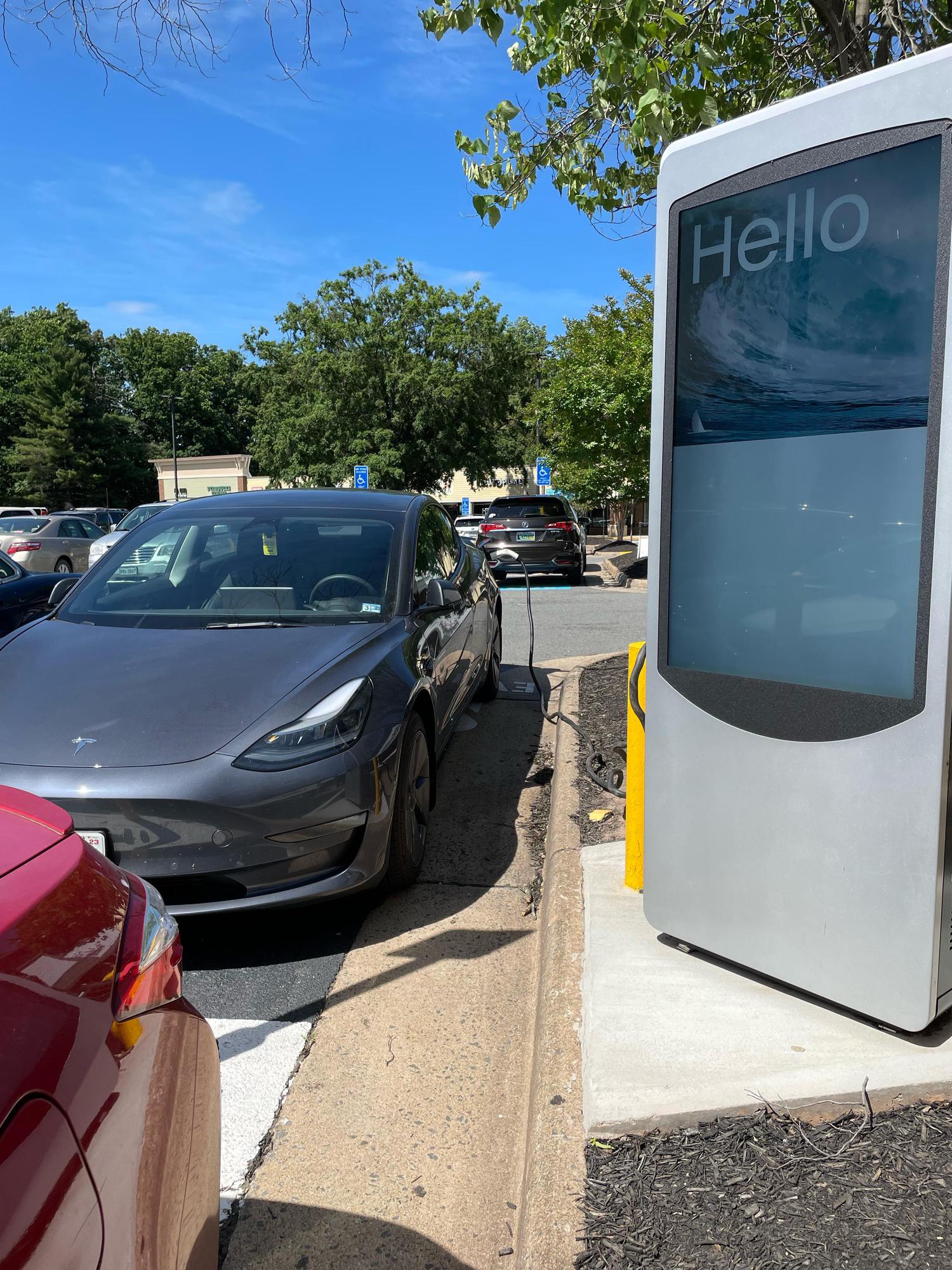Fox Mill Shopping Center Giant Food Herndon, VA EV Station