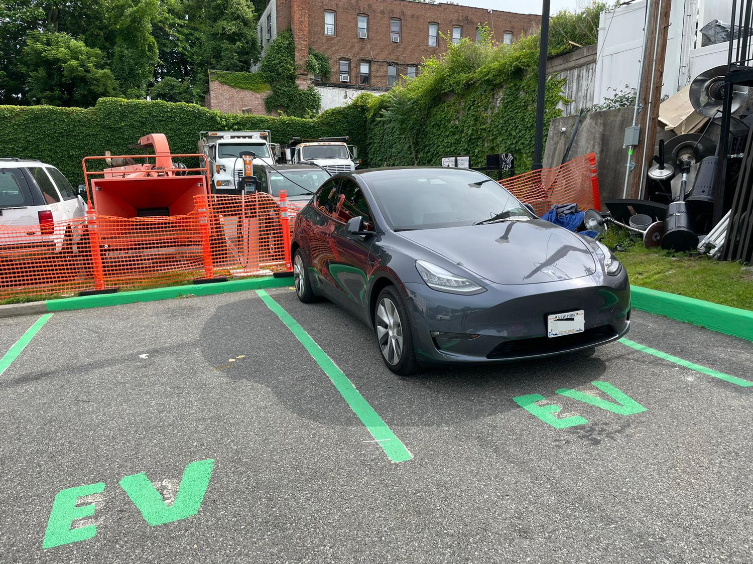 Municipal Parking Lot 7 Village of Pelham, NY EV Station