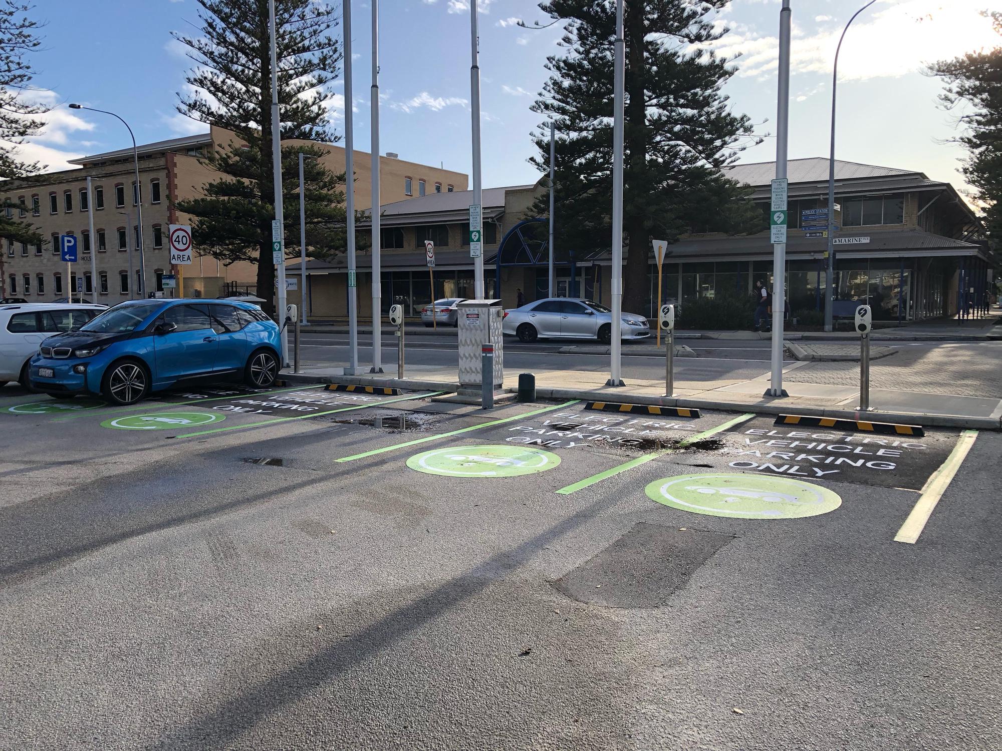 Marine Terrace Parking Lot Fremantle, WA EV Station