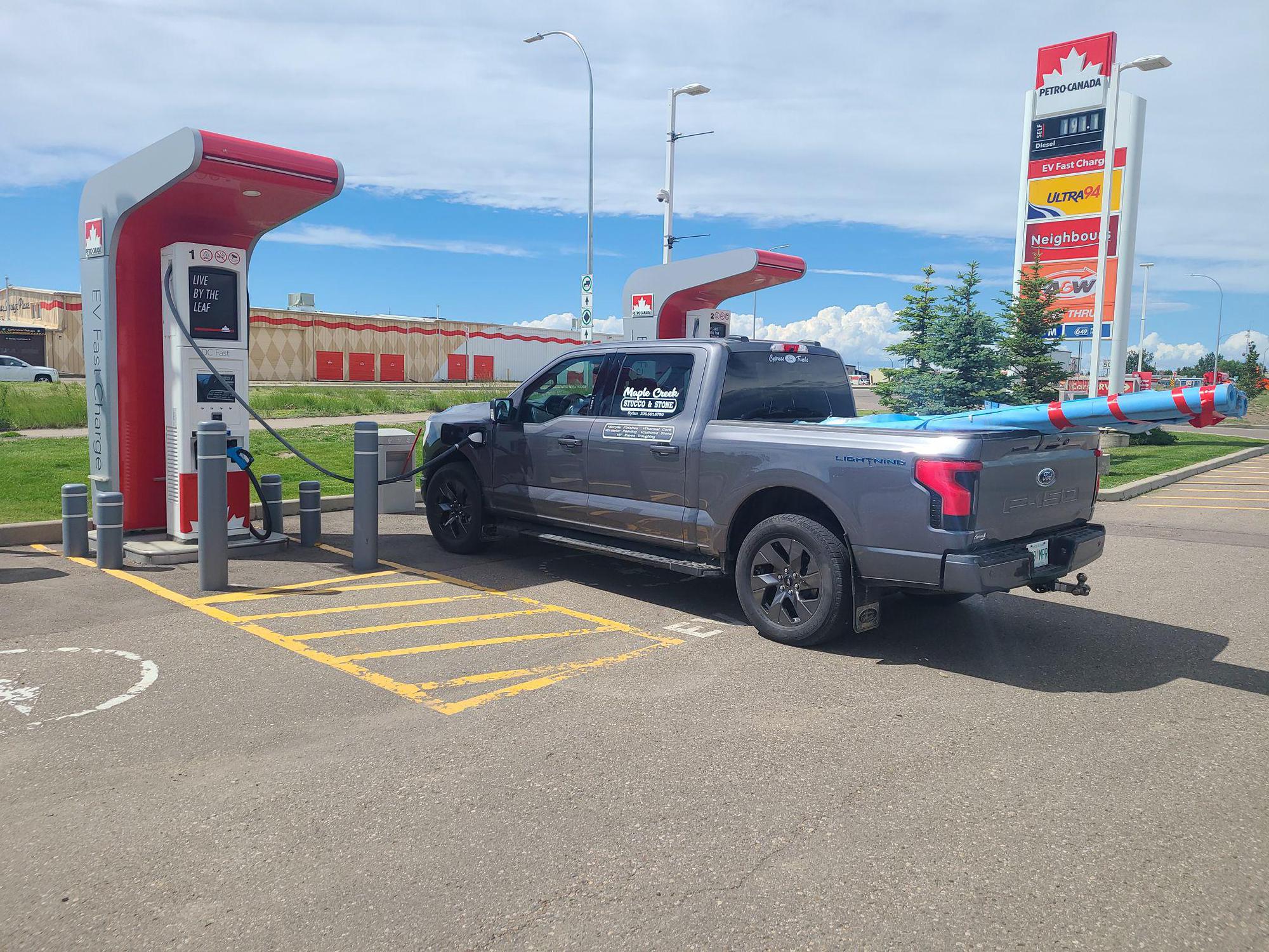 PetroCanada Medicine Hat Medicine Hat, AB EV Station