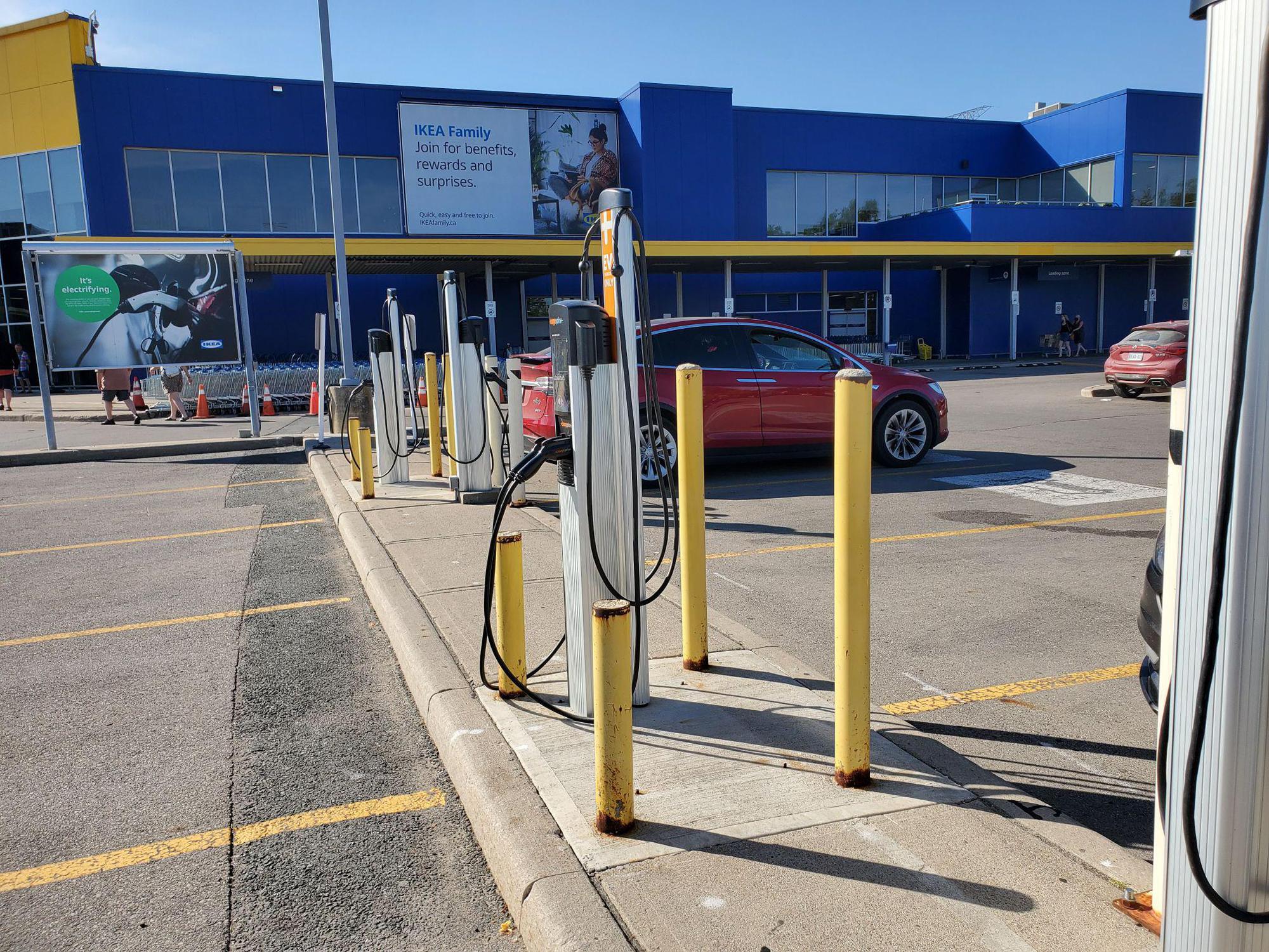 IKEA Burlington Burlington, ON EV Station